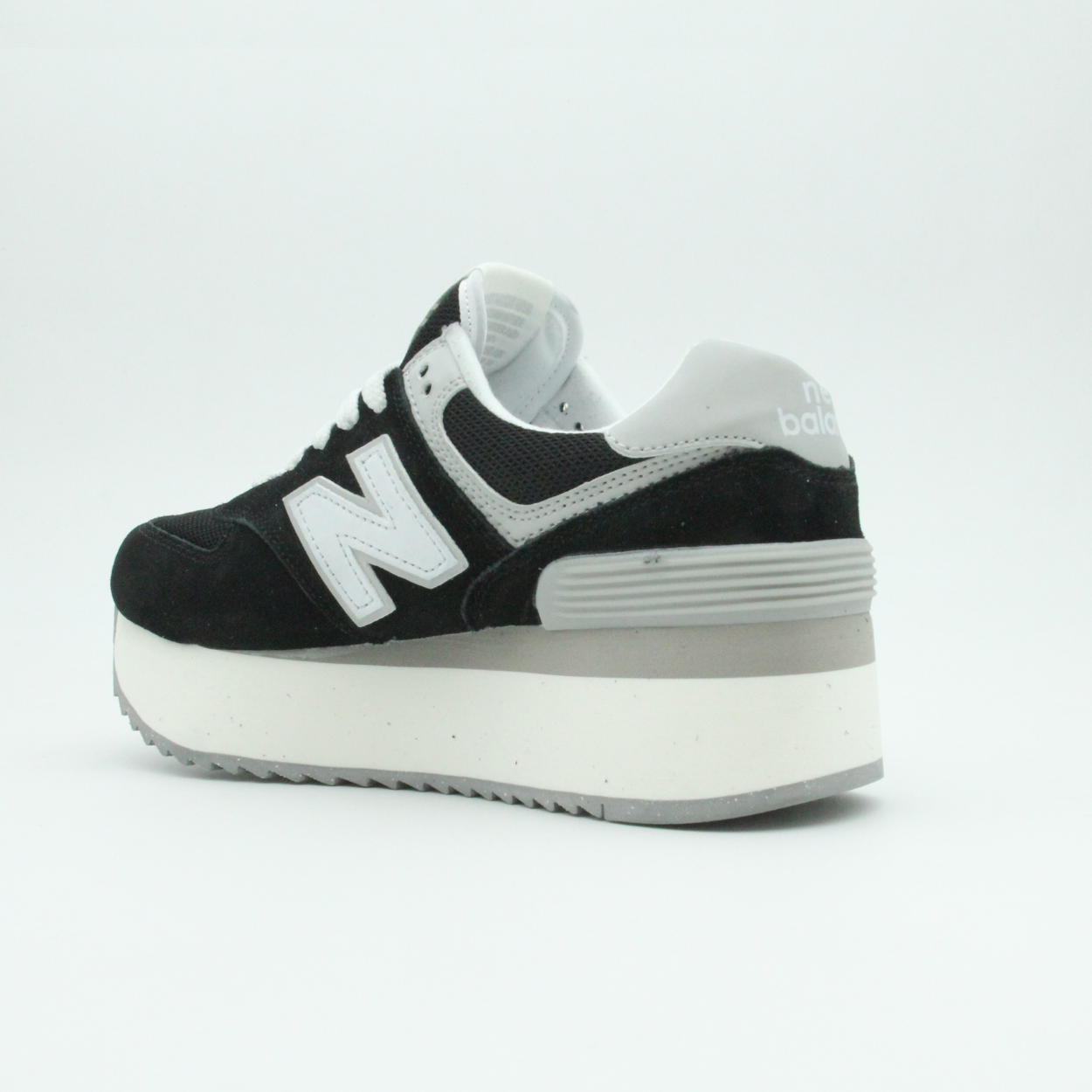 Women New Balance 574 (Black)