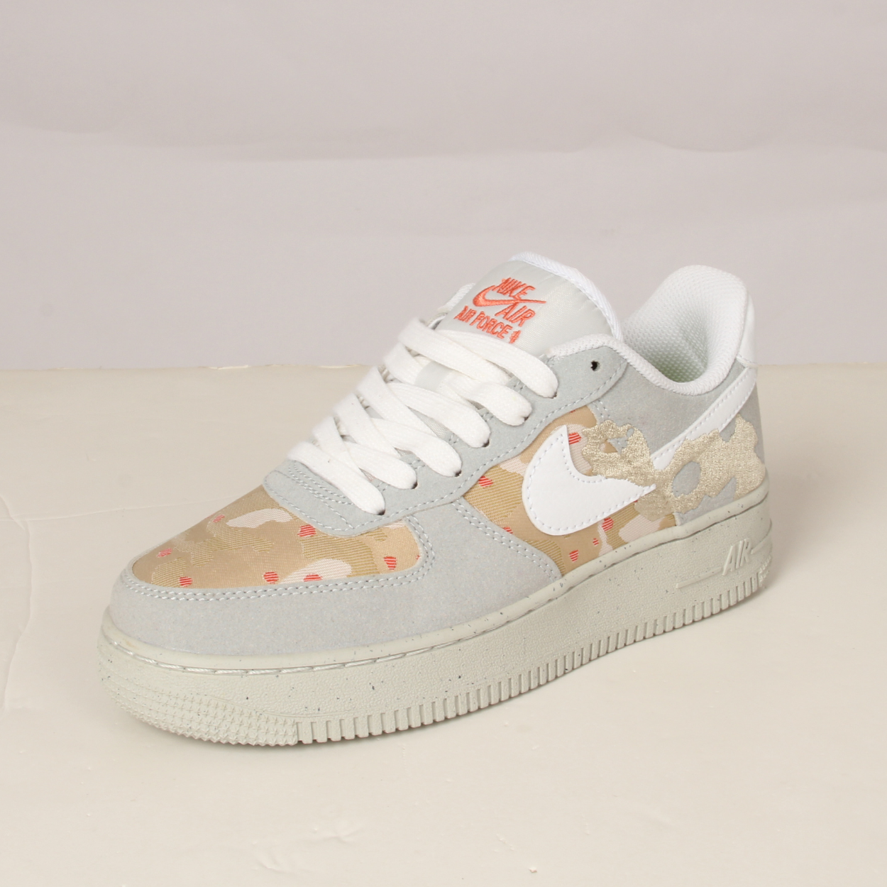 Women Air Force 1 '07 LX  (Desert Camo)