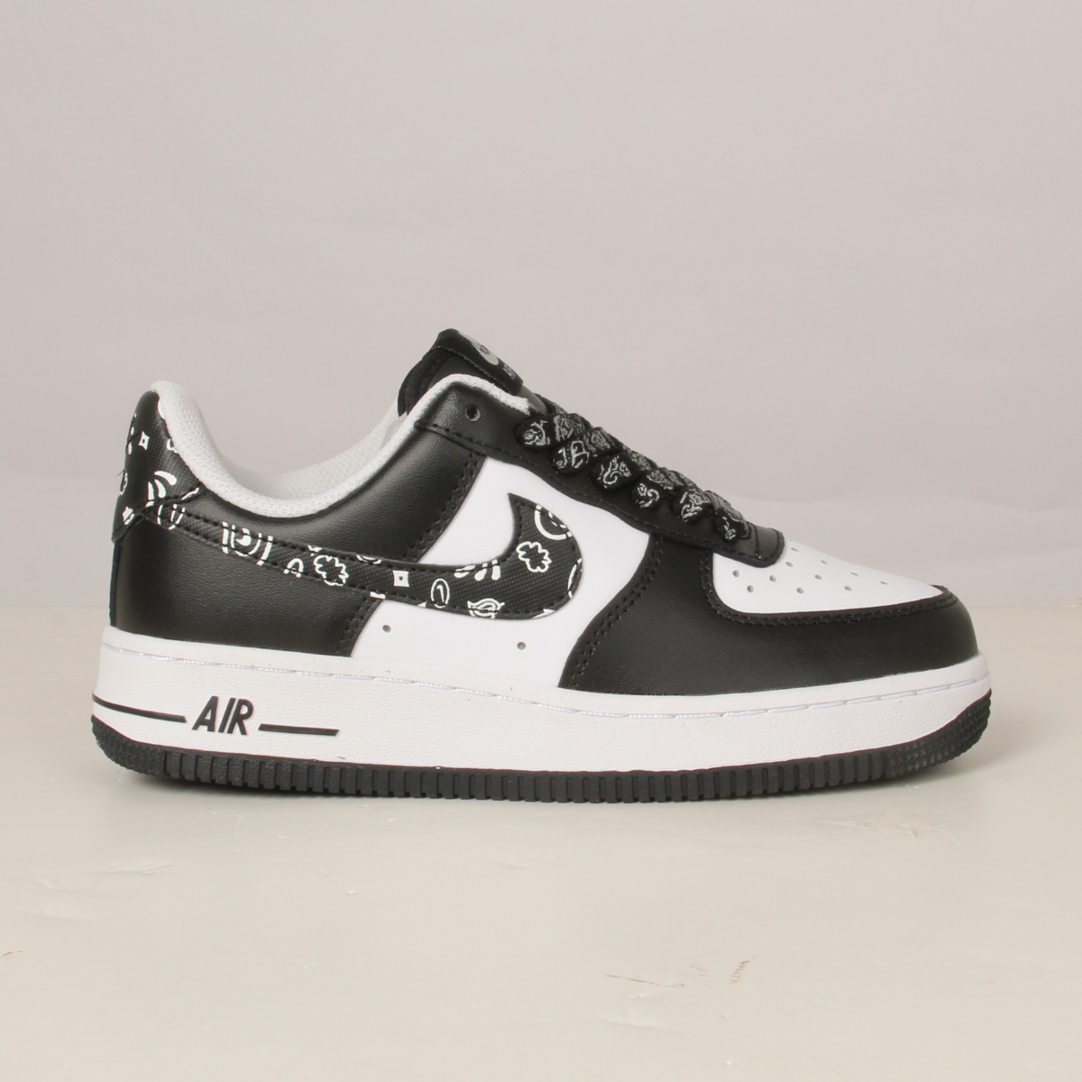 Women Sneaker Air force Print (White*Black)