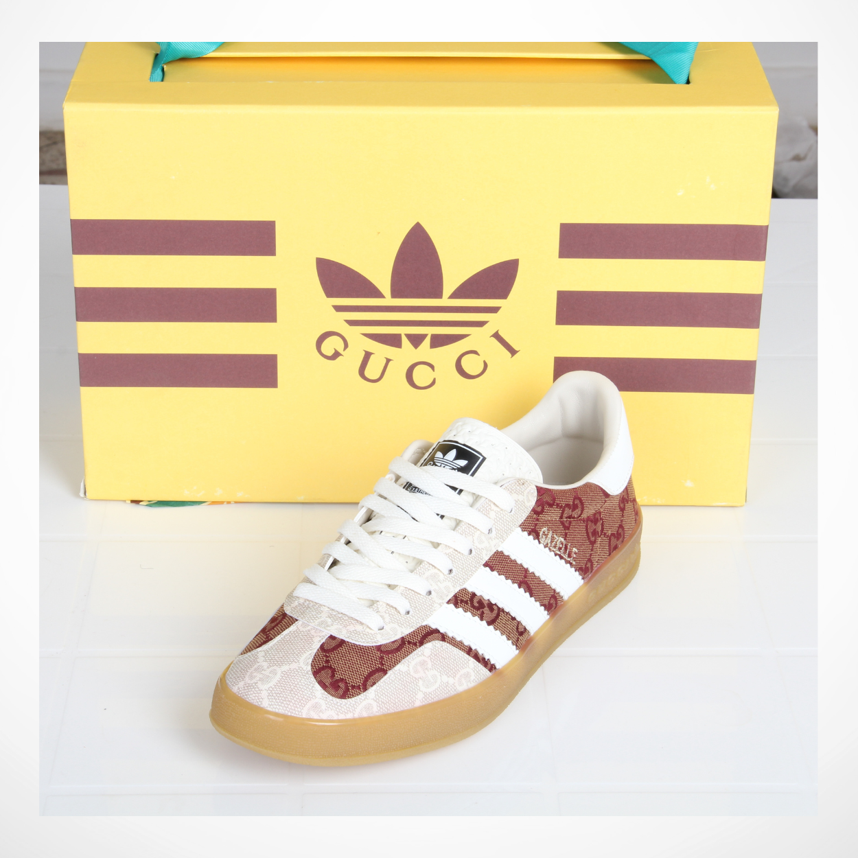 Women Gazelle GG (White Brown)