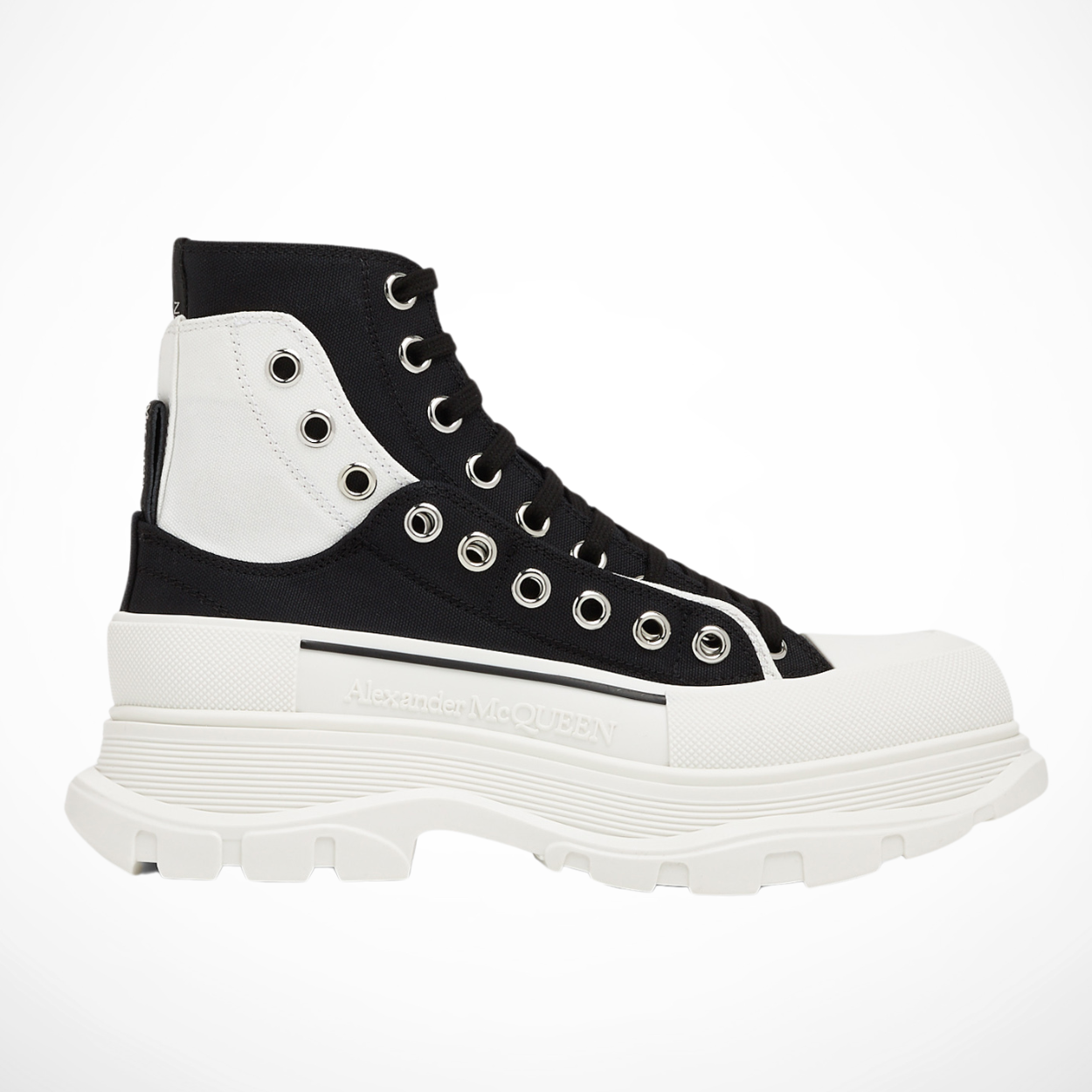 Women Tread Slick lace-up Fastening Boots (Black)