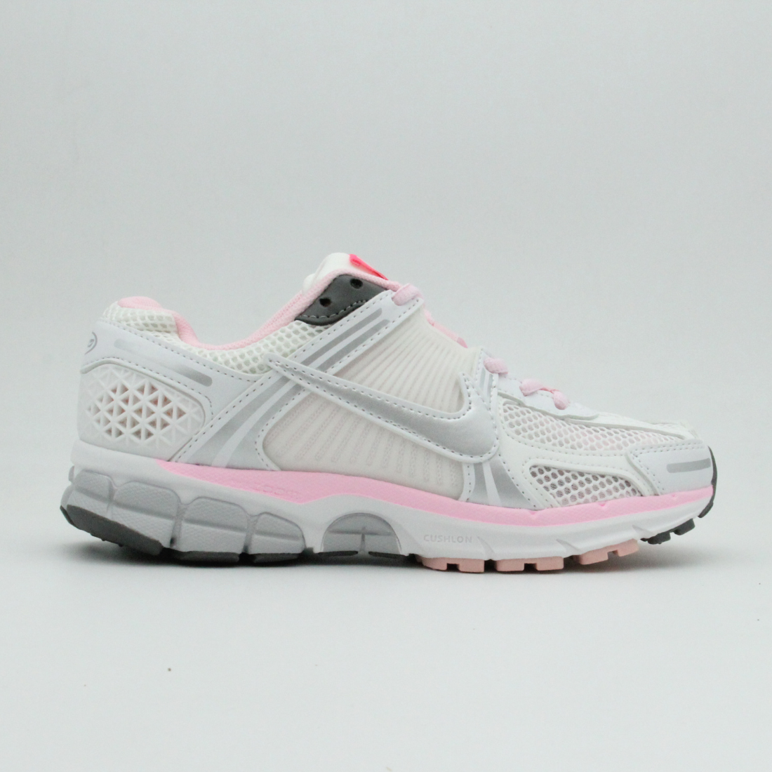 Women ZOOM VORMERO 5 520 Pack (White-Pink)