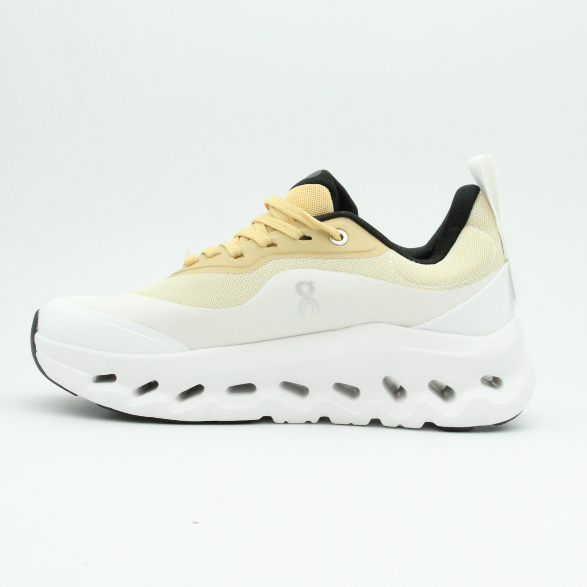 Sneakers ON CLOUDTilt 2 x Tan (Yellow-White)