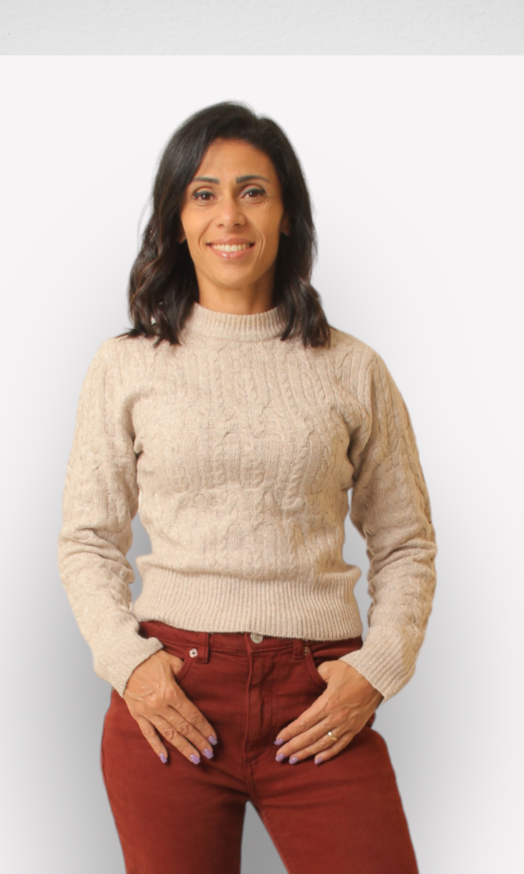 Round Collar Beige Pullover
