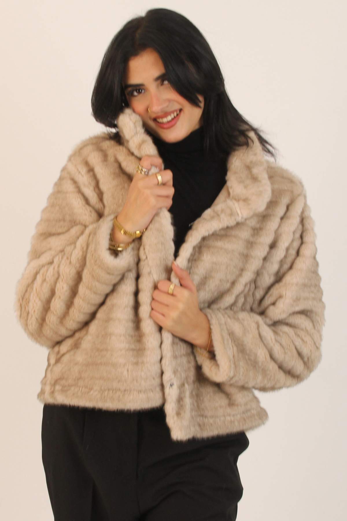 Women Stand-Up Collar Fur Jacket