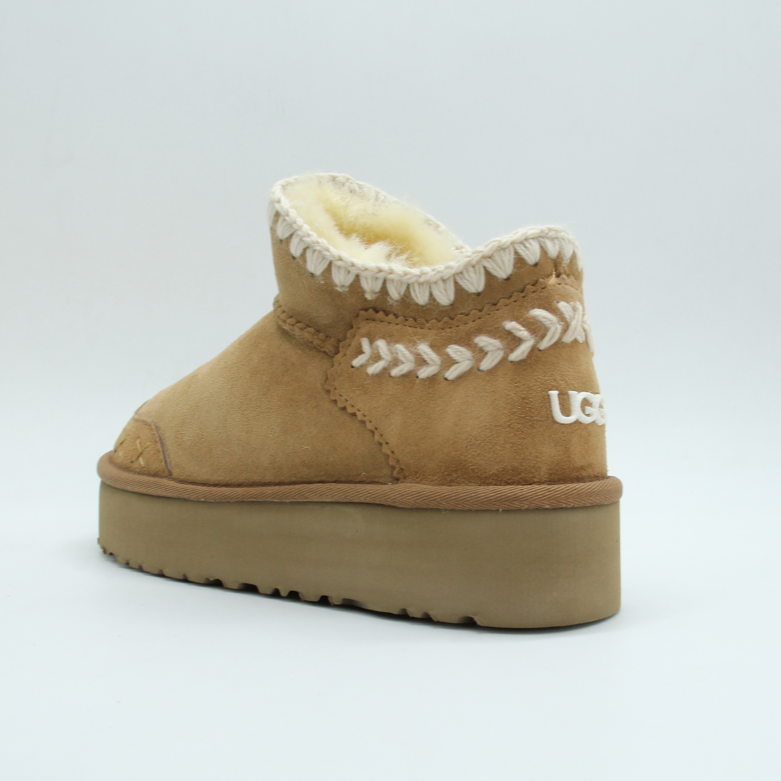 Classic Ultra Printed Mini Boot (Chestnut)