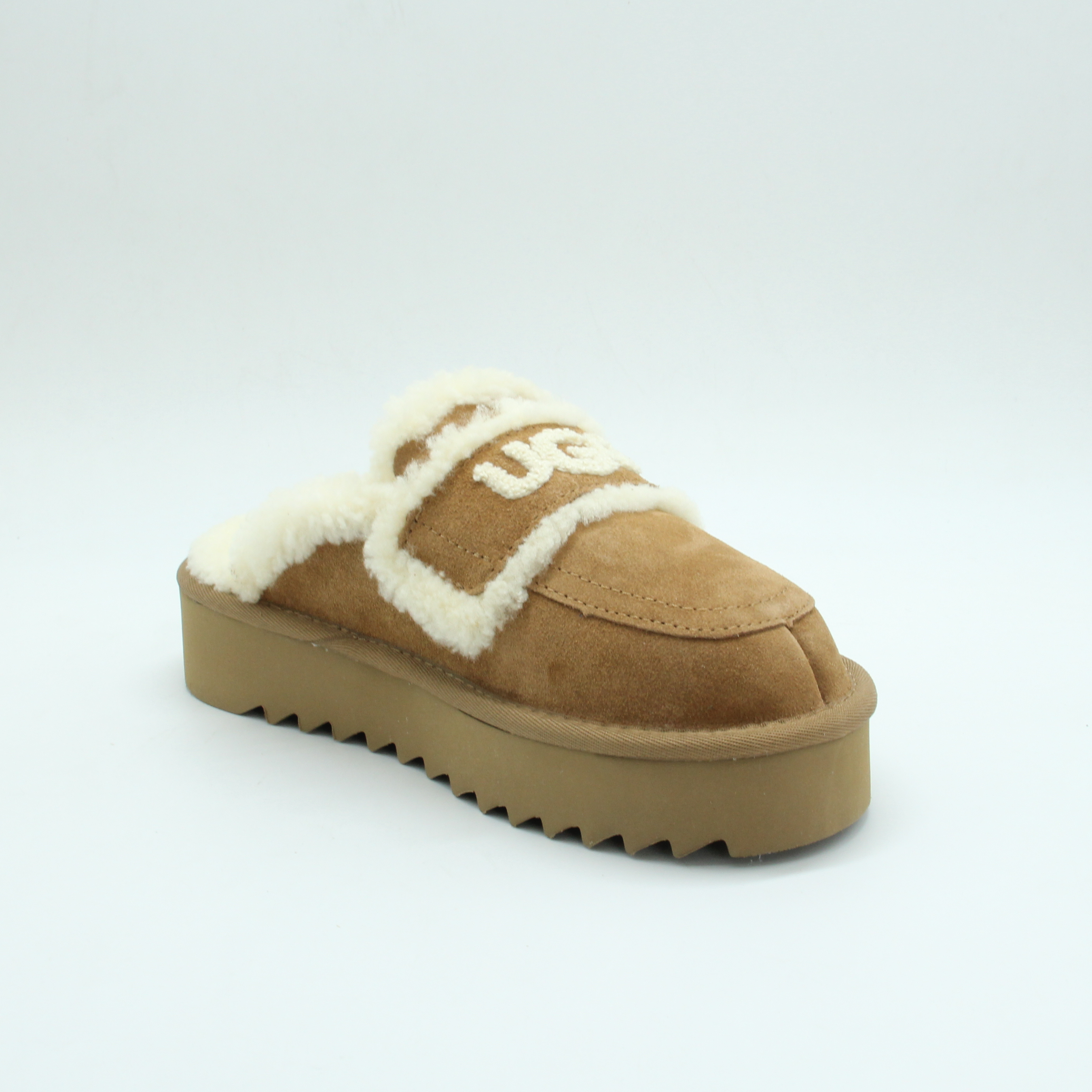 Erin Platform Scuff Shearling Slipper (Chestnut)