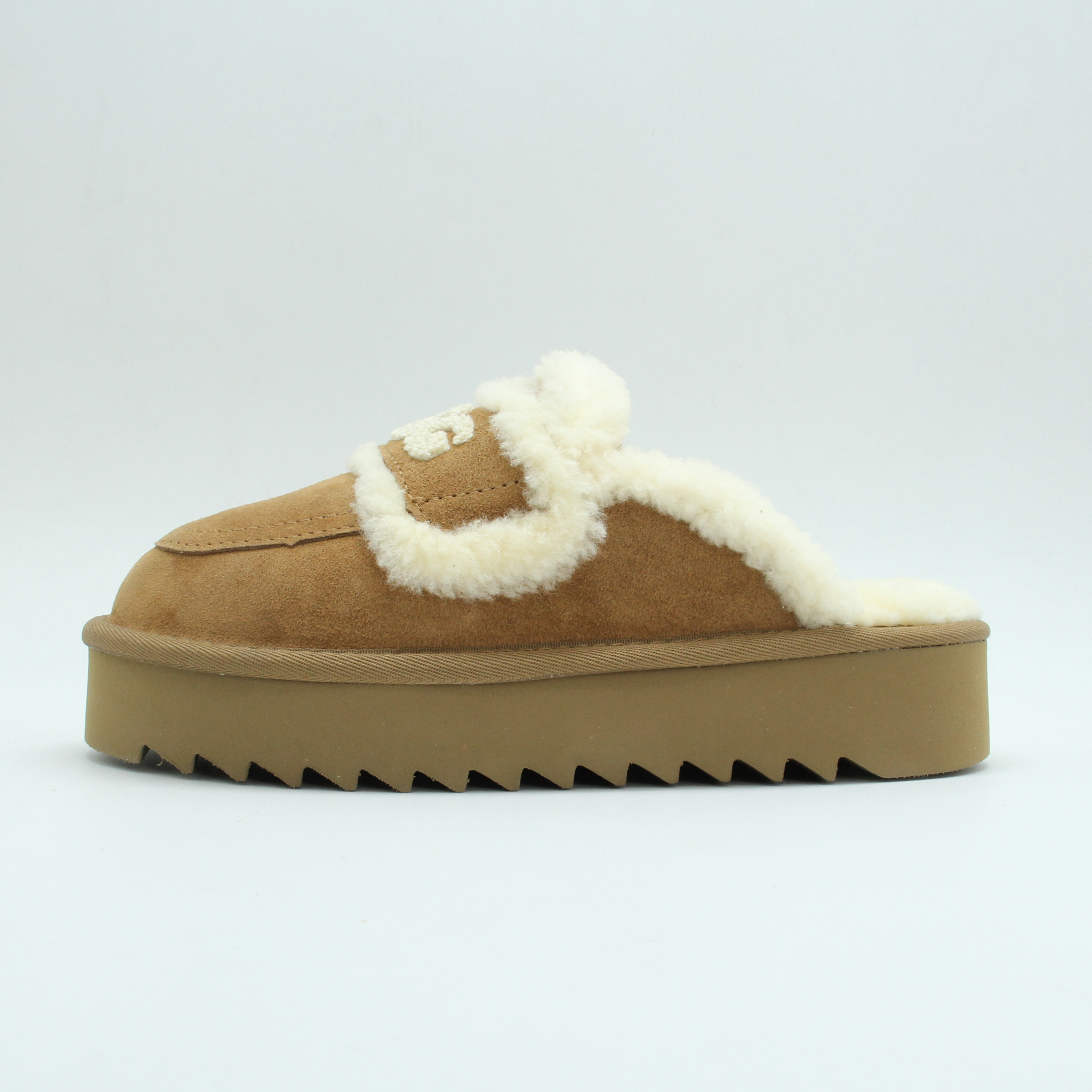 Erin Platform Scuff Shearling Slipper (Chestnut)