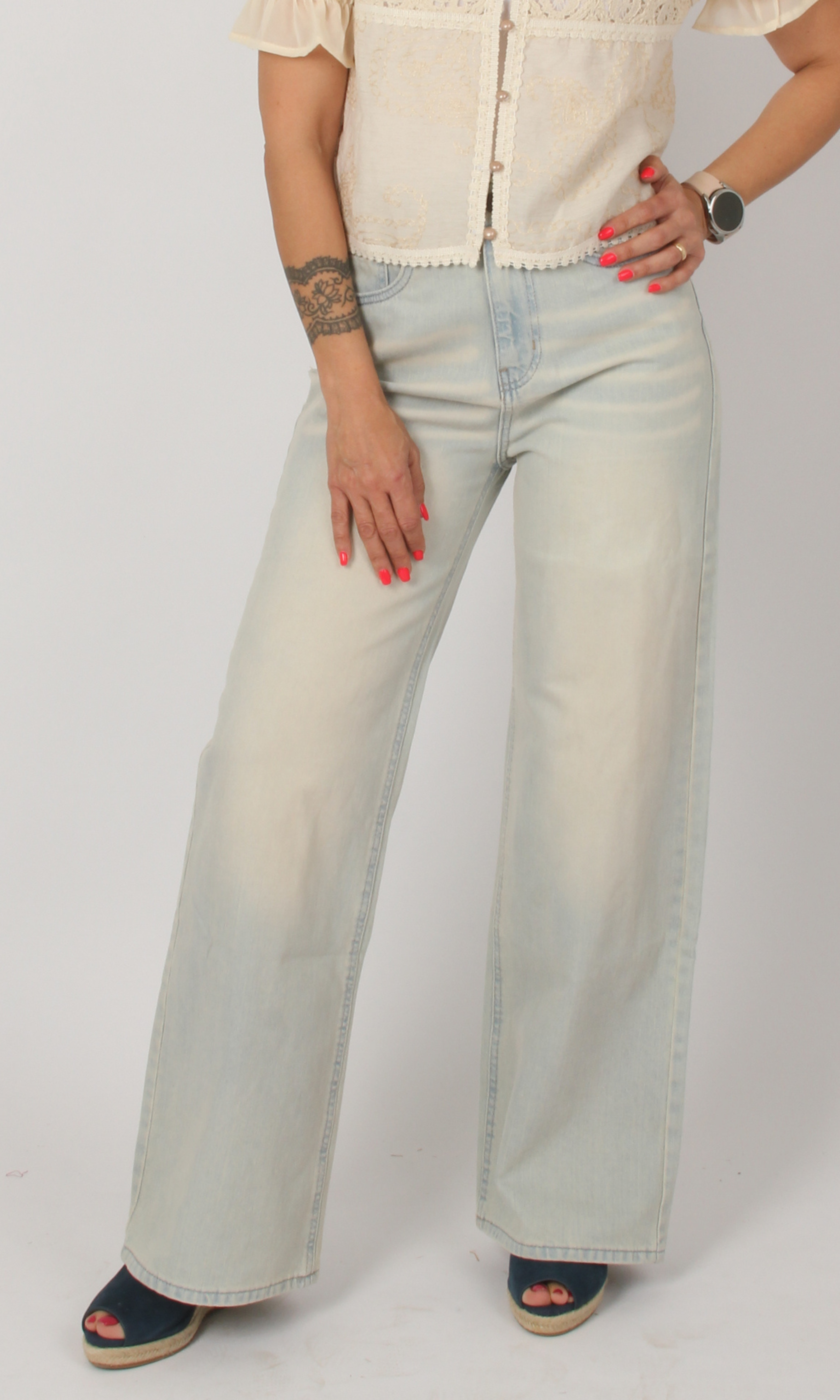 Women Wide Leg Jeans (Desert Sand Wash)