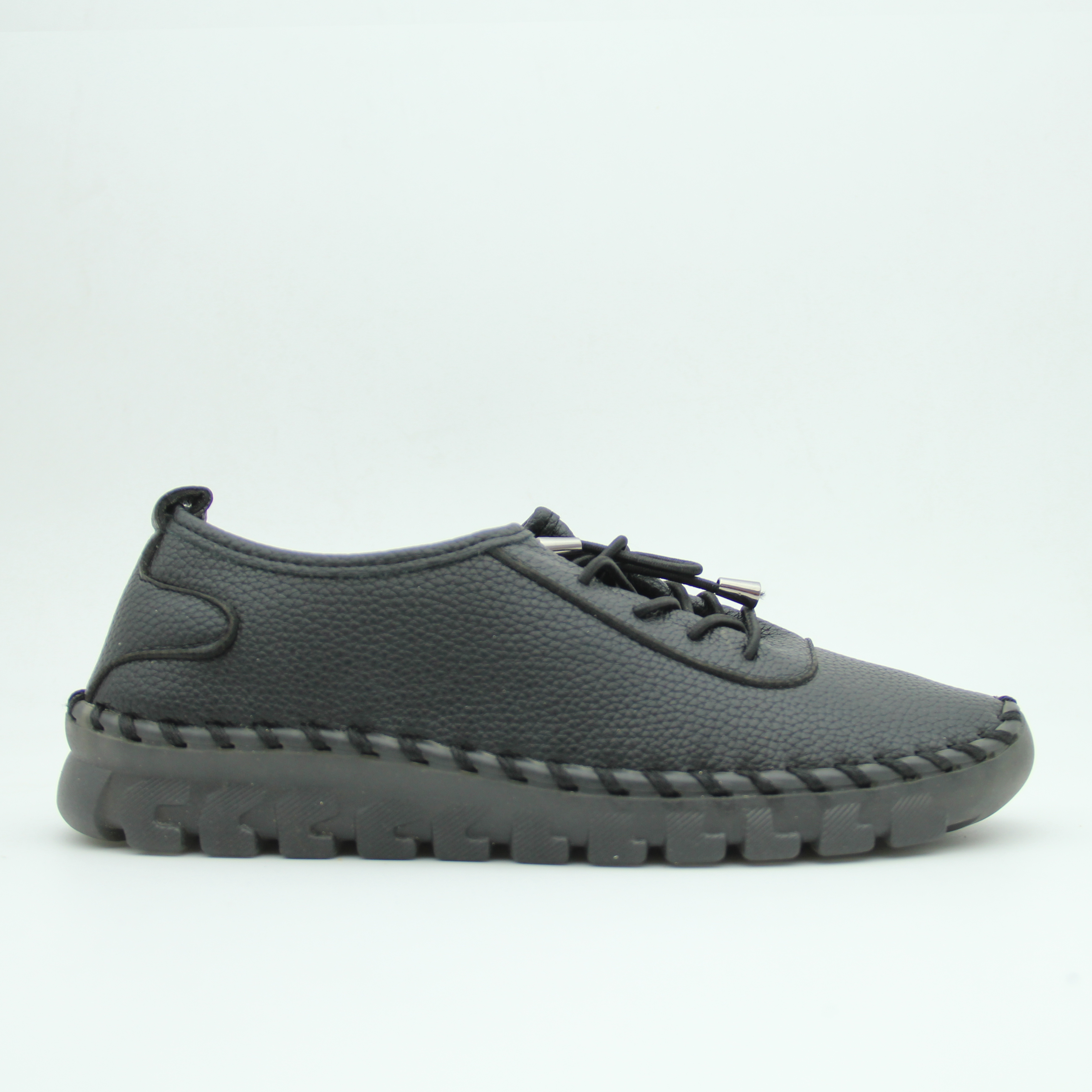 Women Casual Leather Sneaker With Non-Slip Rubber (Black)