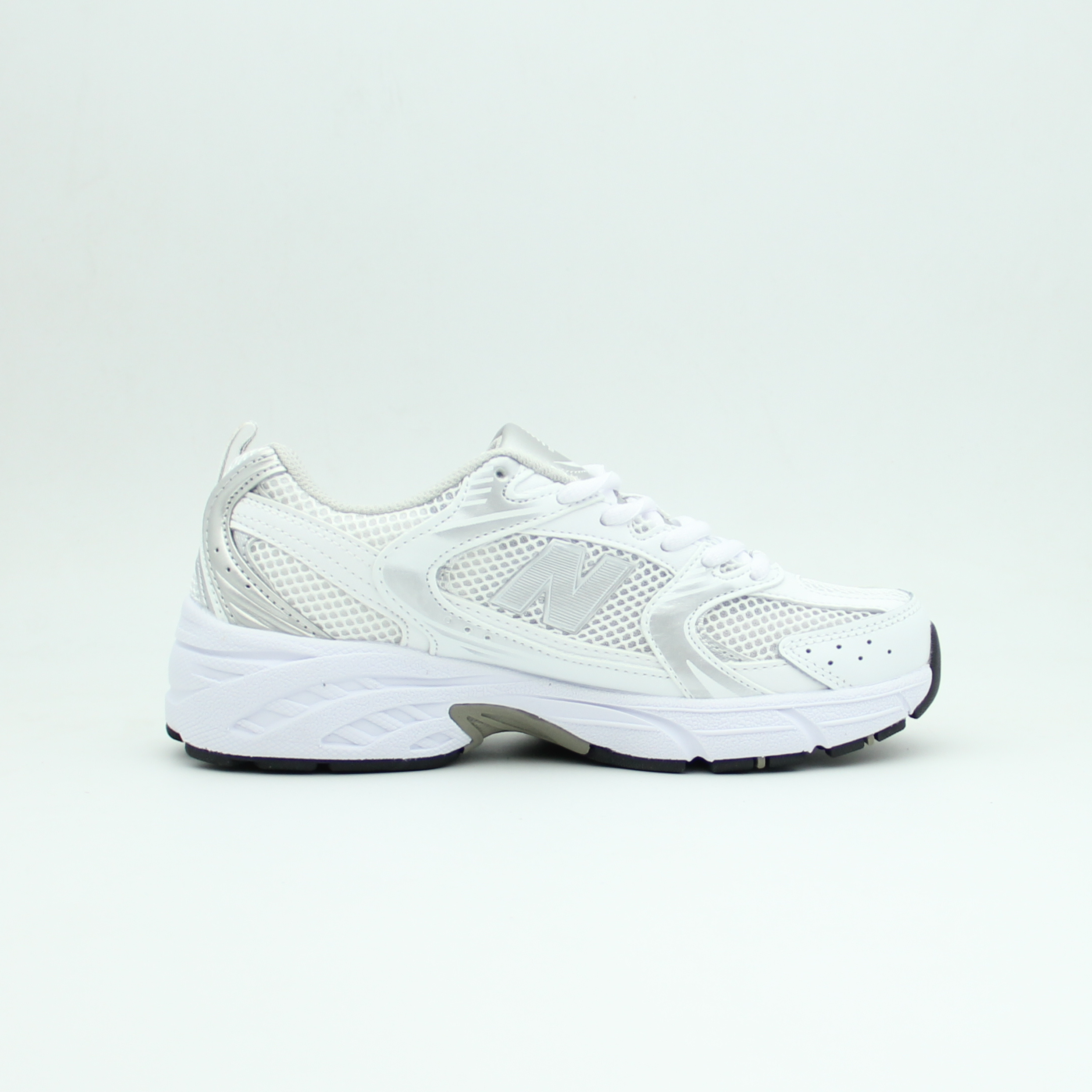 Sneakers 530 (White-Silver)