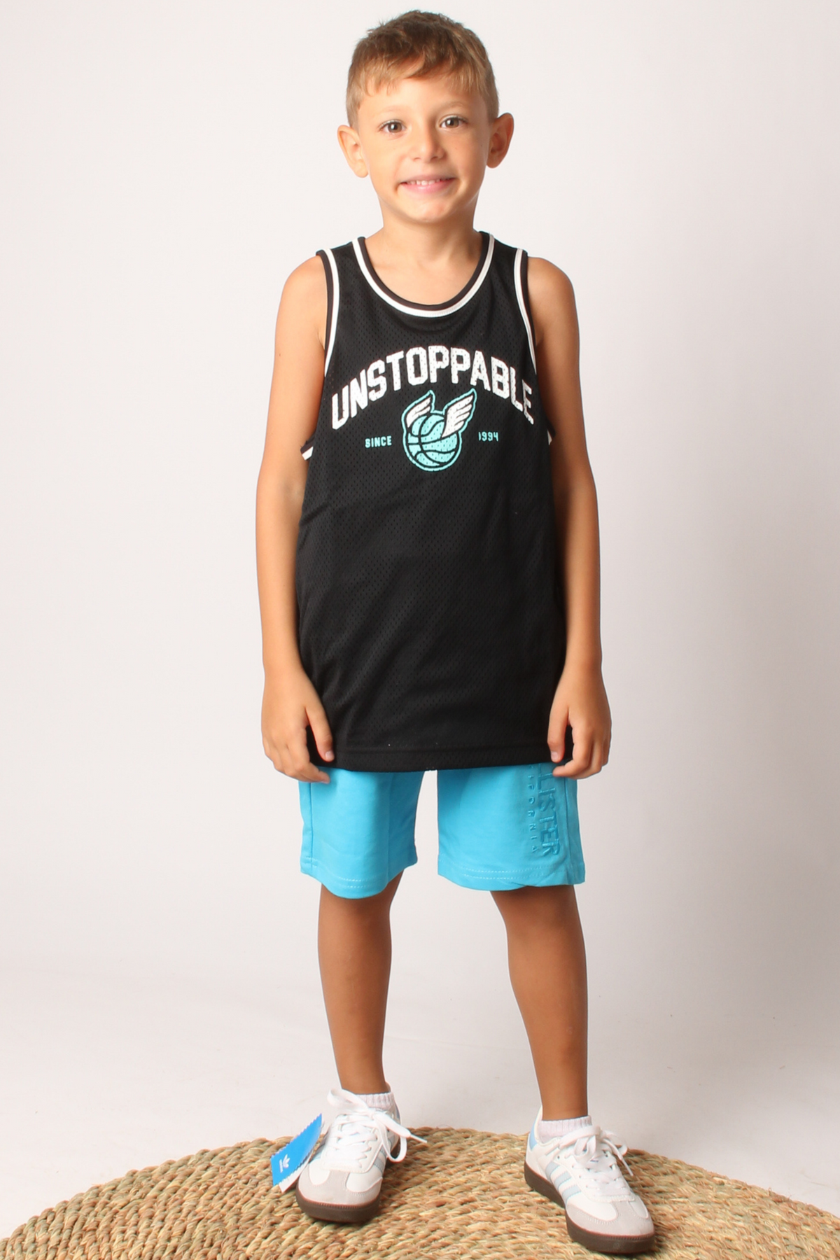 Kids Graphic Mesh Performance Tank Top (Black)