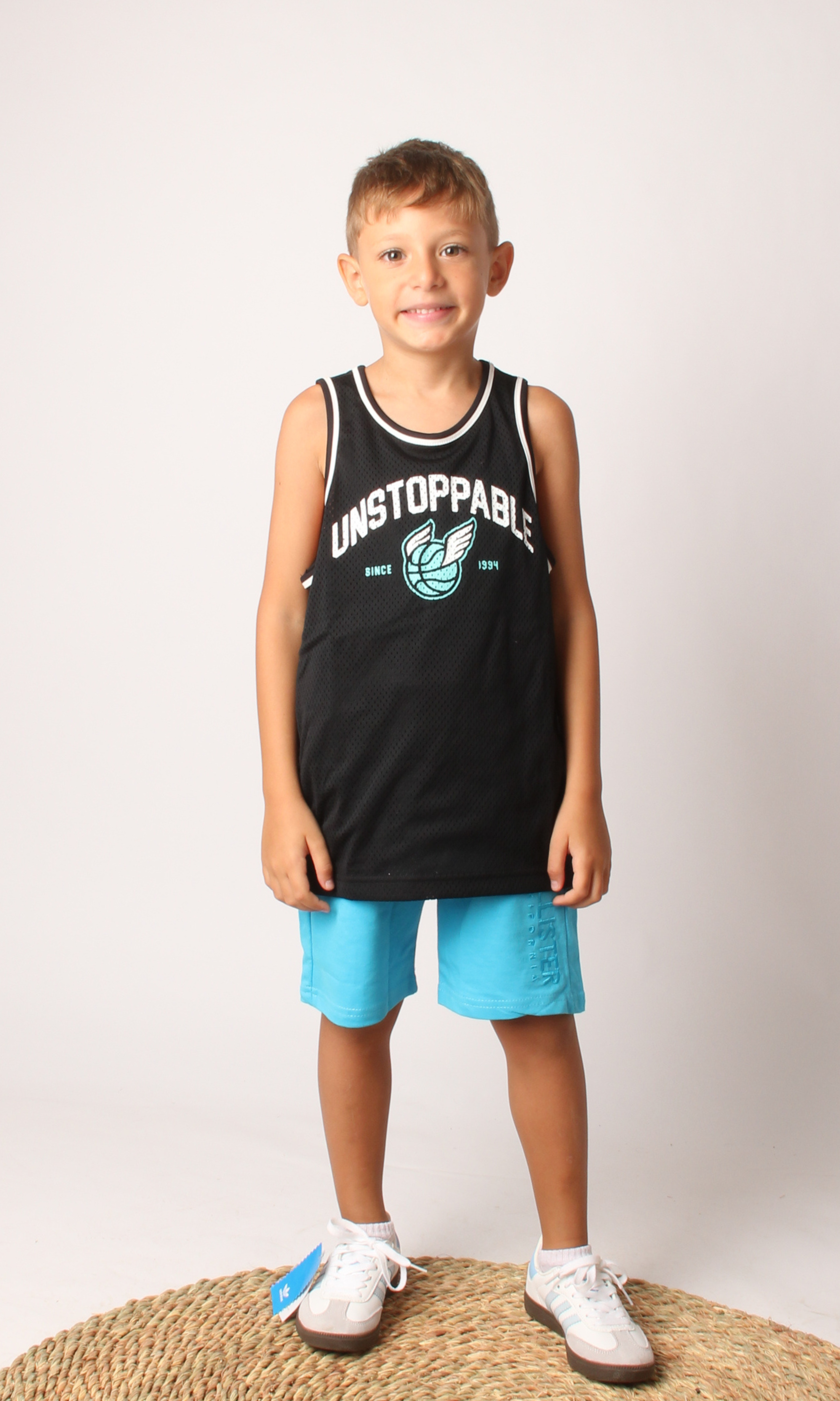 Kids Graphic Mesh Performance Tank Top (Black)