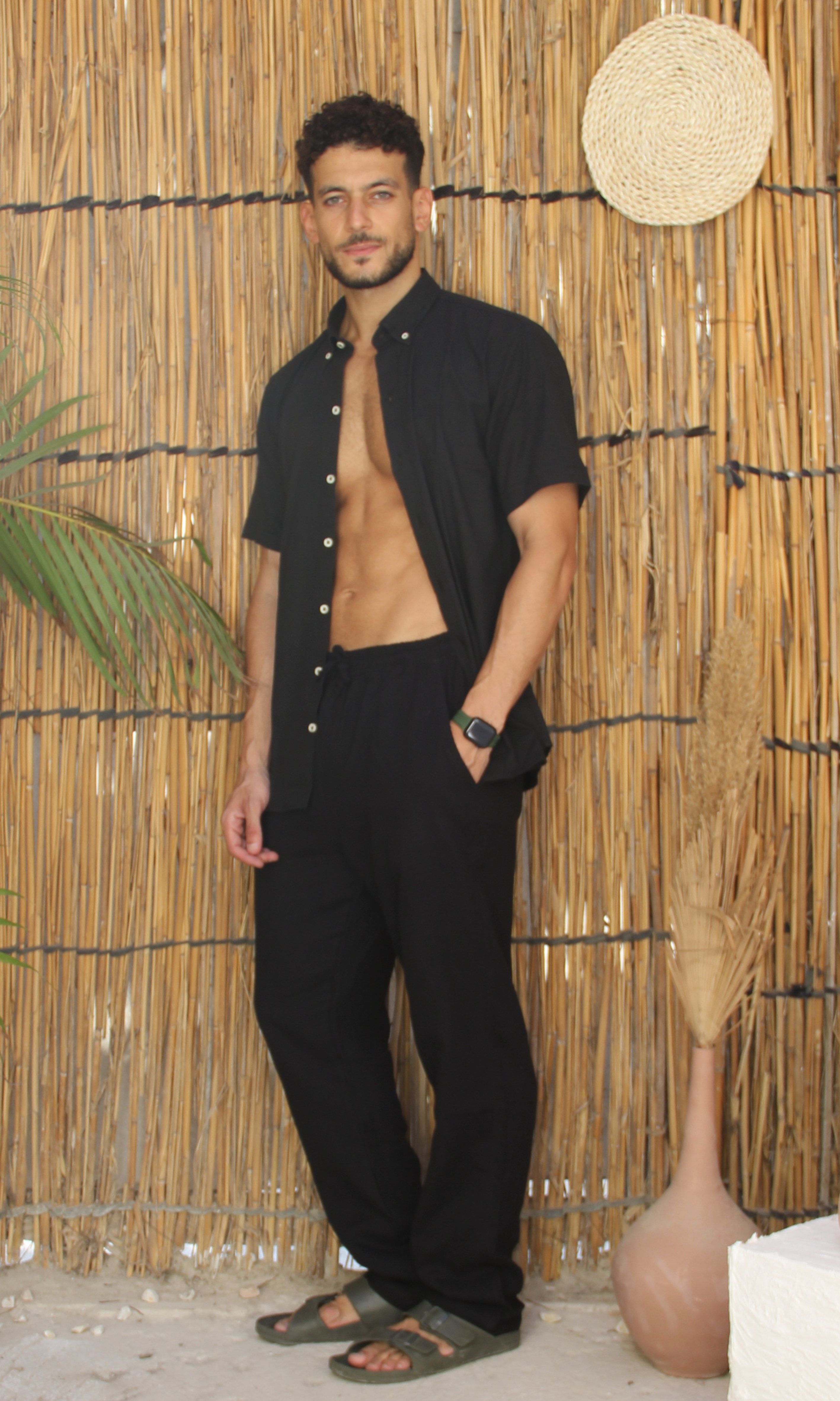 New-Men Regular Fit Short-sleeved Linen Shirt (Black)