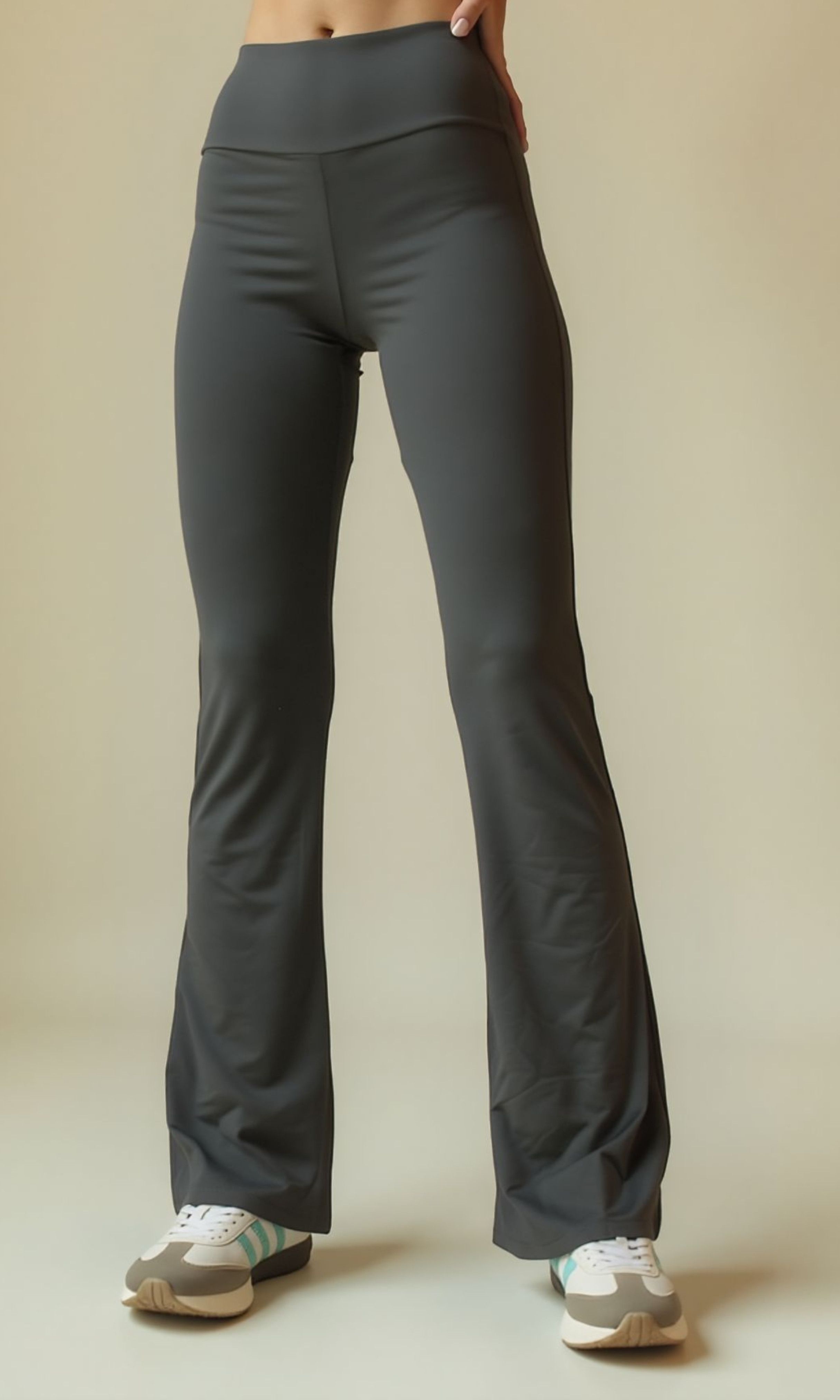 NUT Women Active High-Rise Flare Leggings