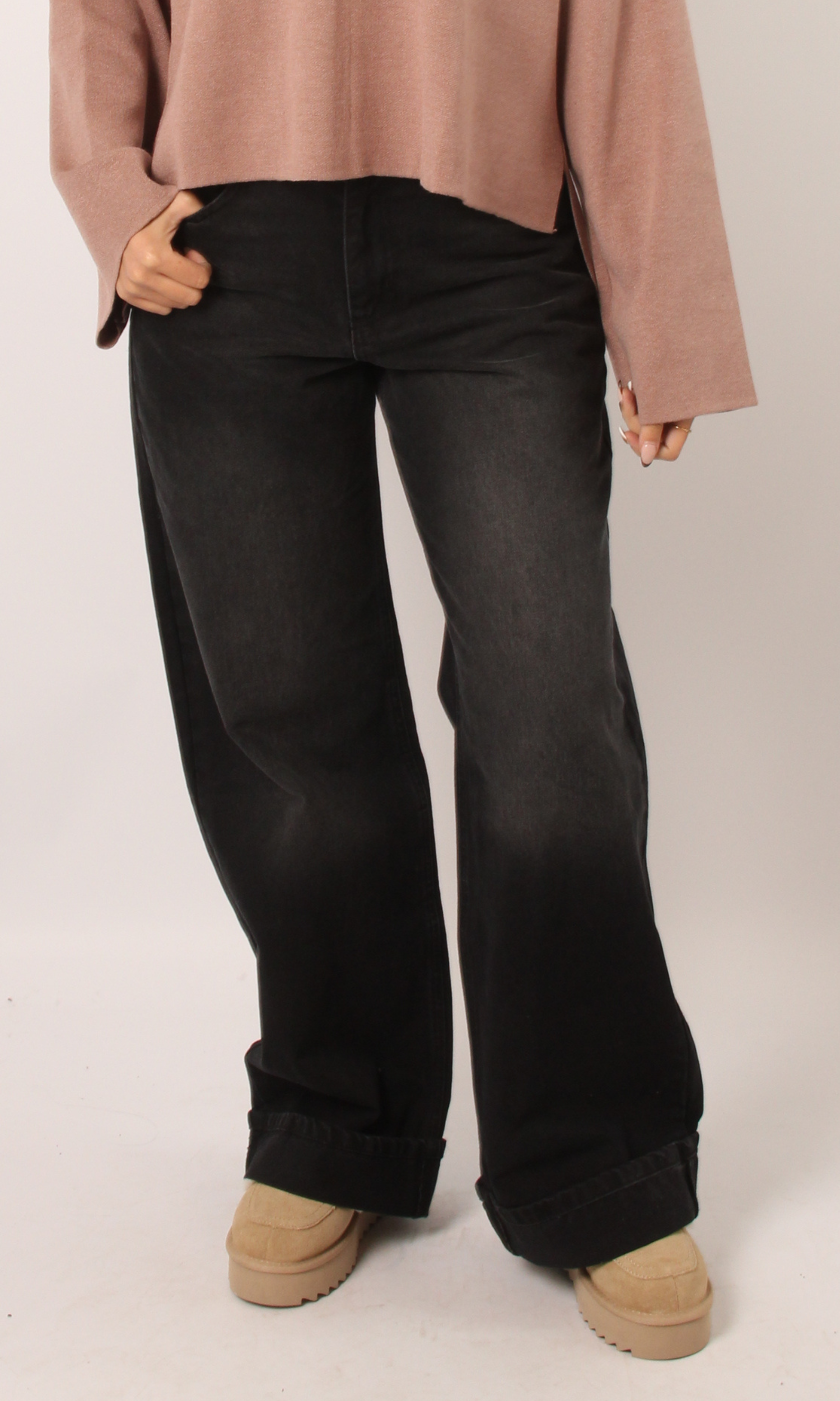 Women Cuffed Wide Leg Jeans