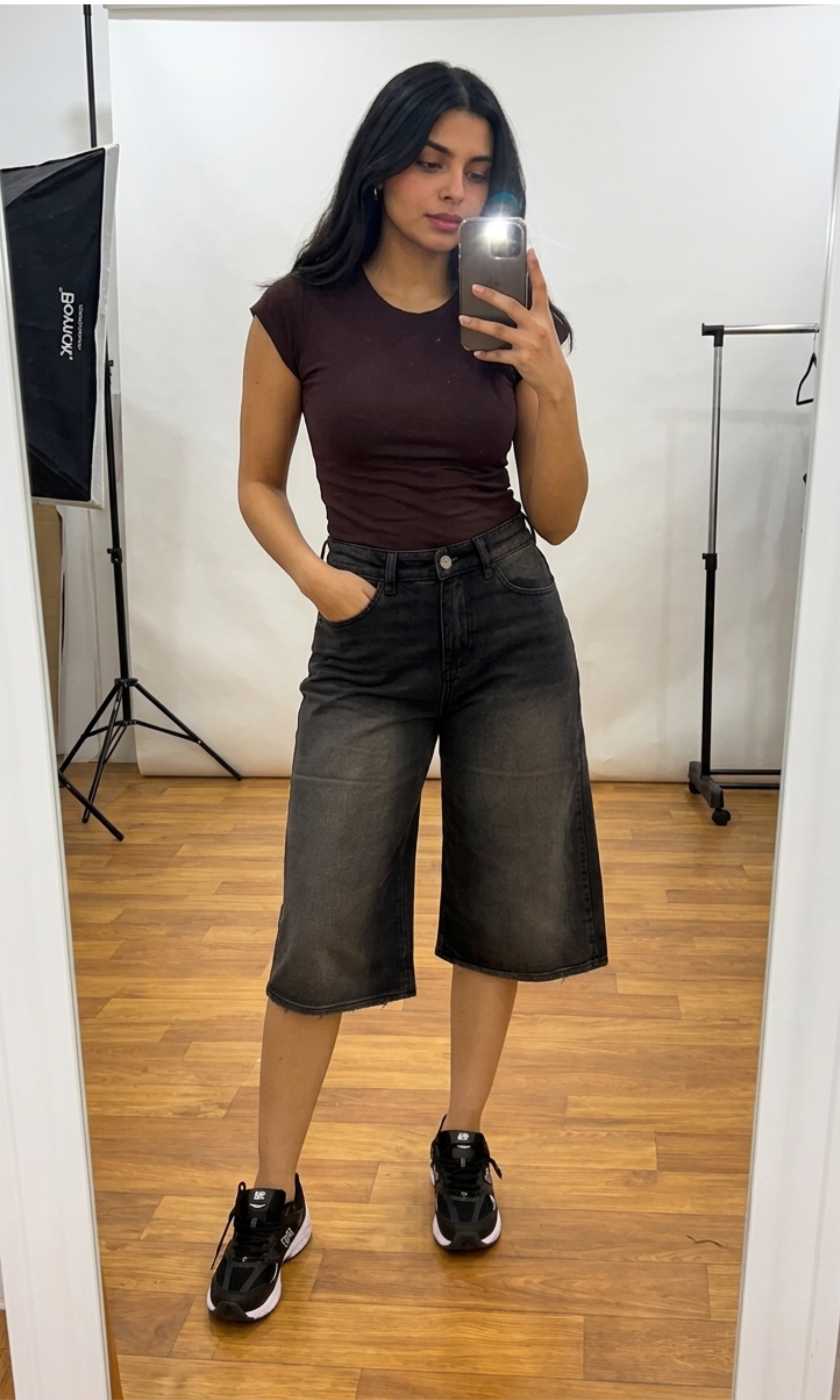 90s Vintage Style Wide-Leg Denim Shorts -Jorts
