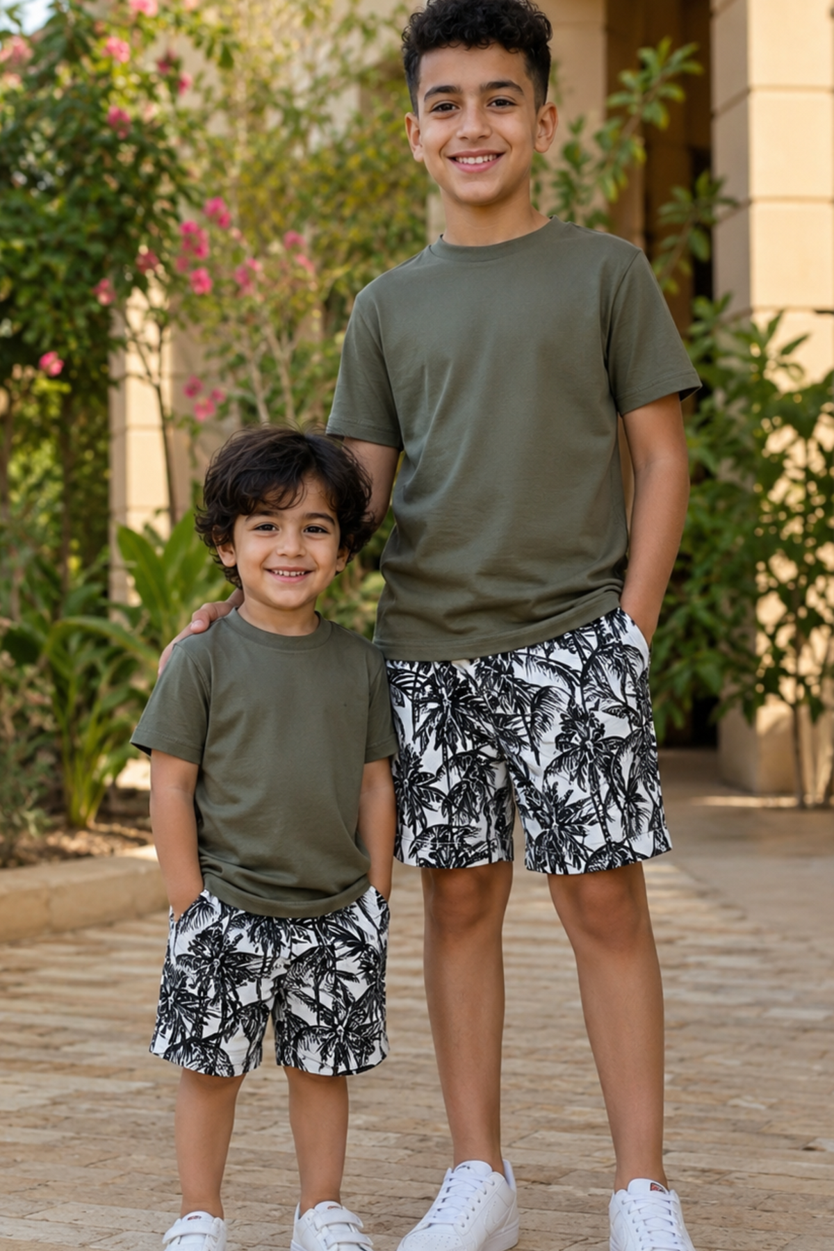 Kids Beach Pattern Gabardine Short (White*Black)