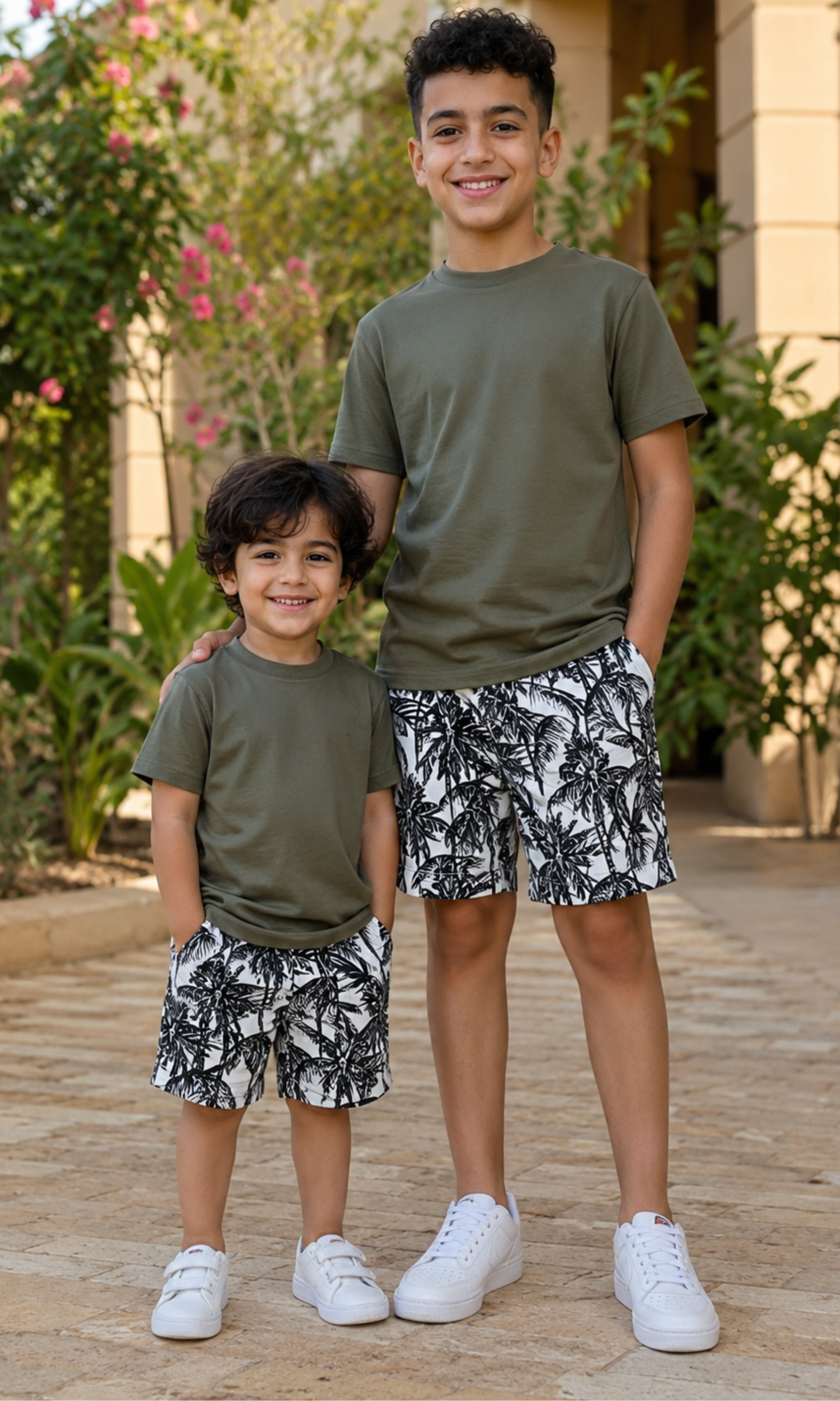 Kids Beach Pattern Gabardine Short (White*Black)