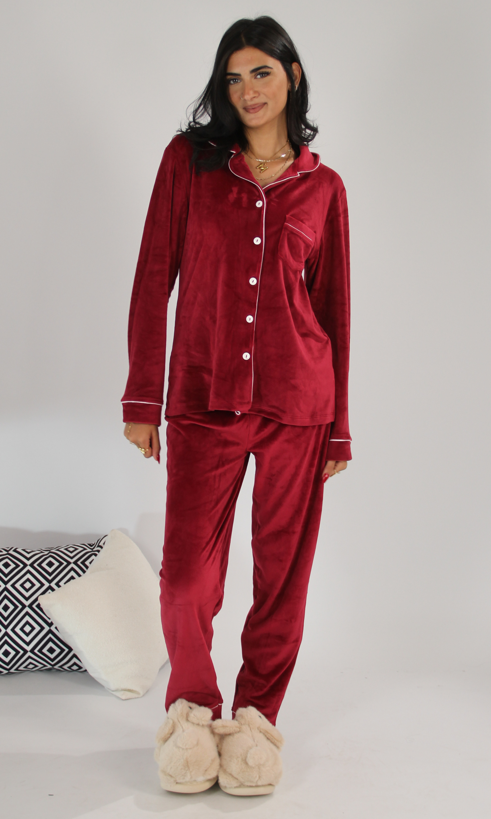 Women Classic Velvet Pajamas Set