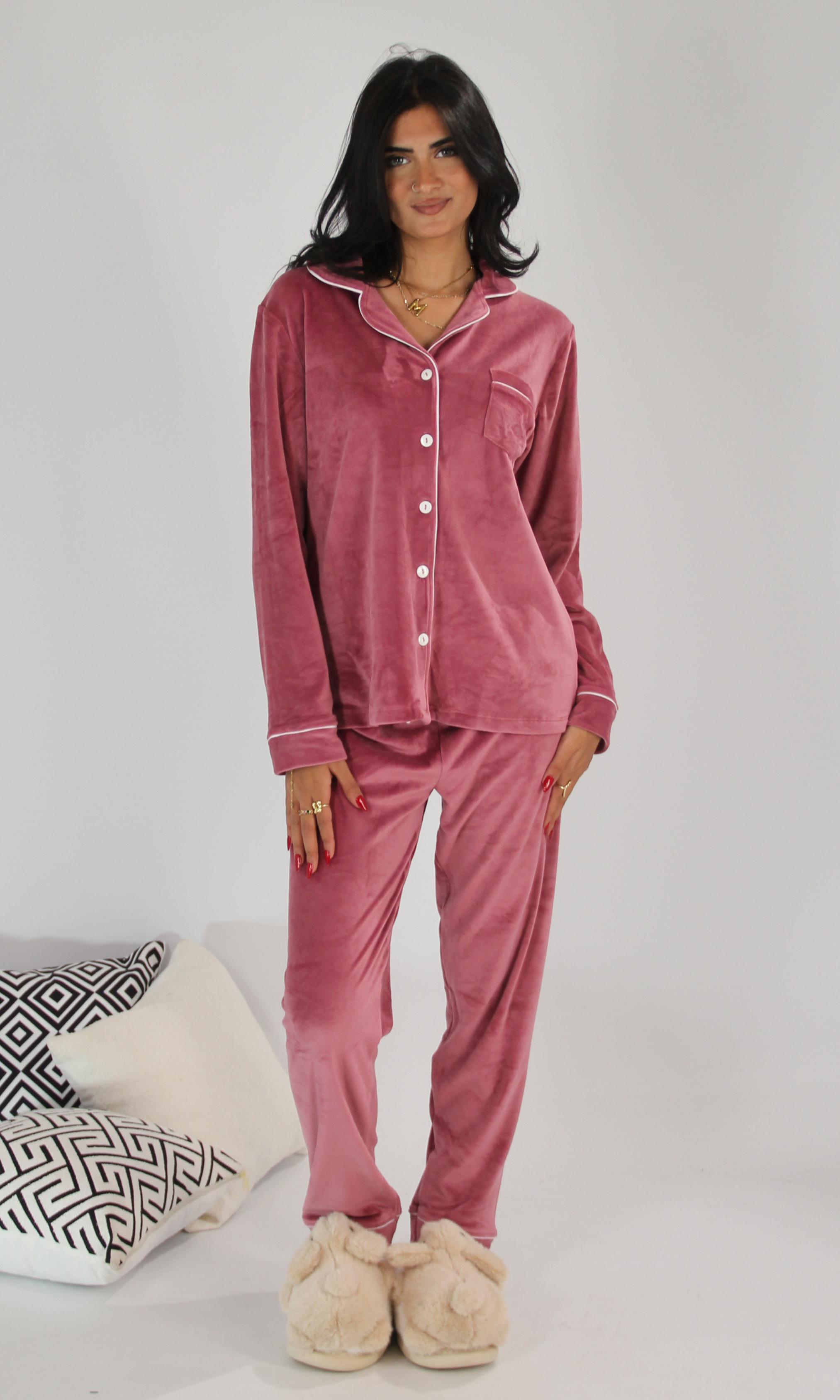 Women Classic Velvet Pajamas Set