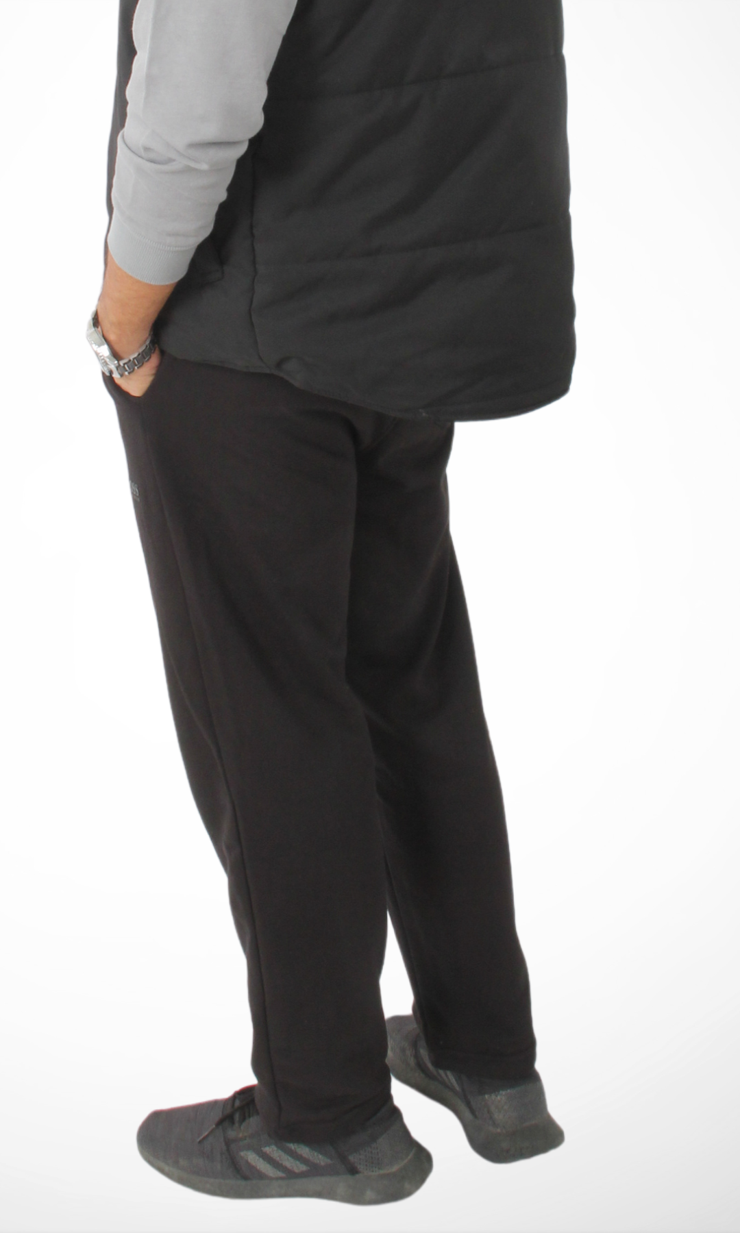 Men  Relaxed Fit Pants (Black)
