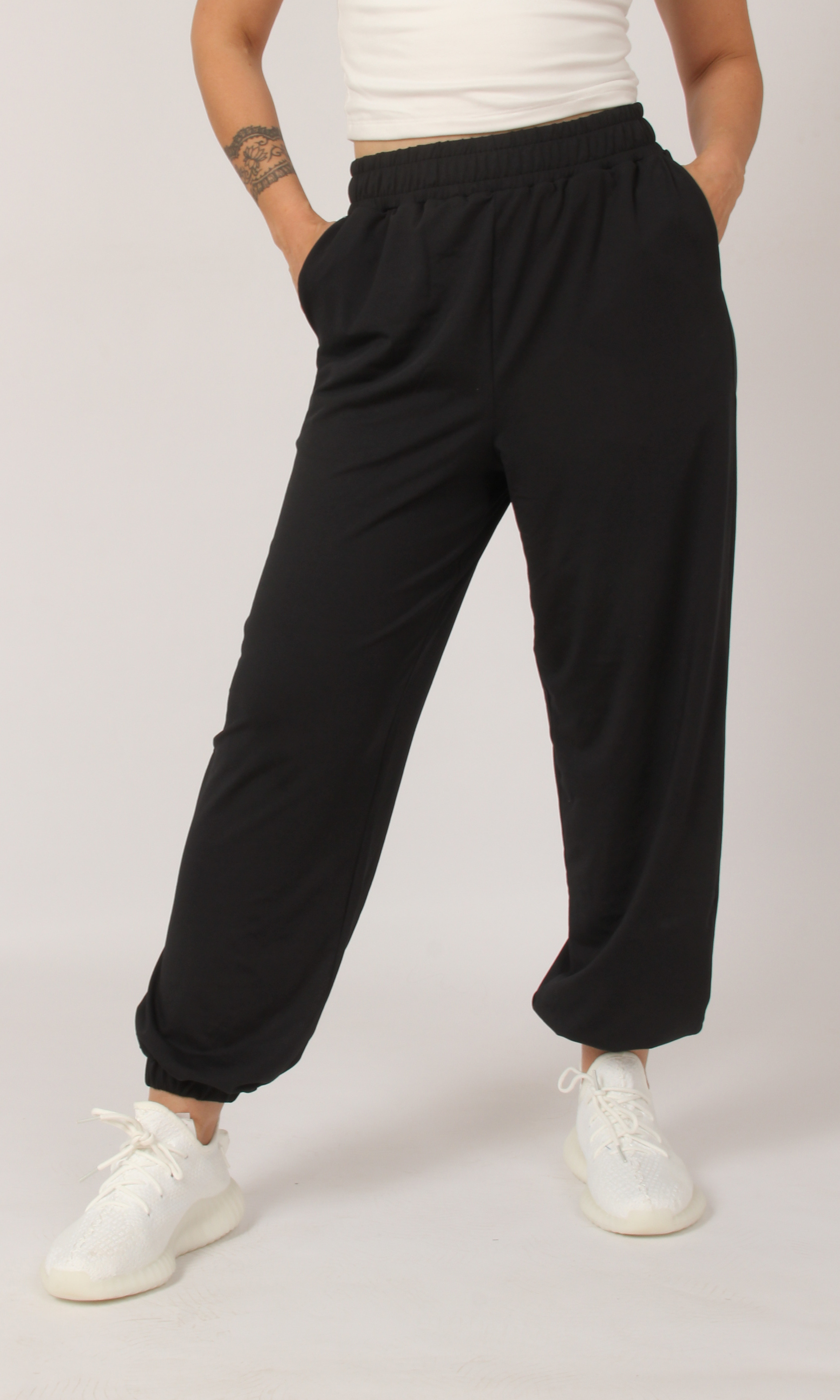 Women Baggy Joggers (Black)