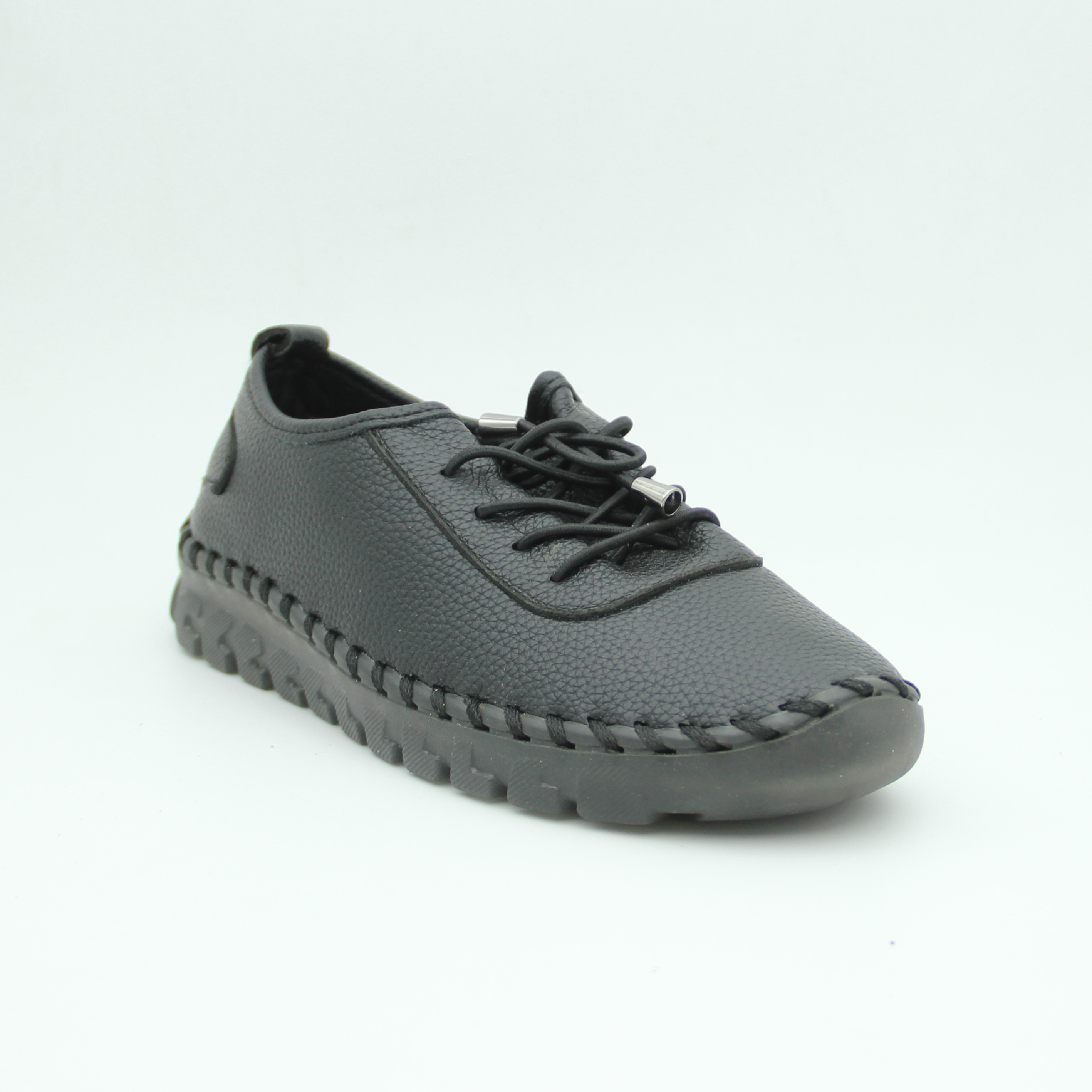 Women Casual Leather Sneaker With Non-Slip Rubber (Black)