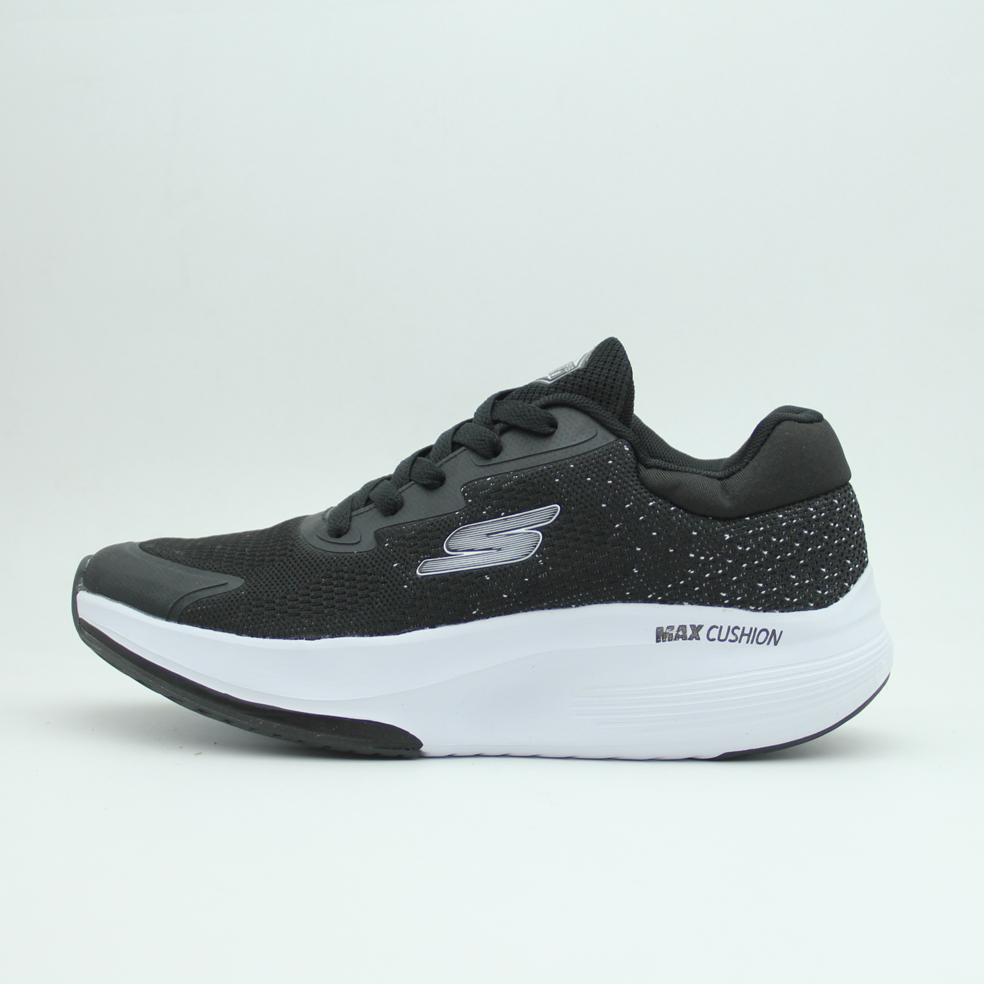 Men Skechers Relaxed Fit Max Cushion (White*Black)