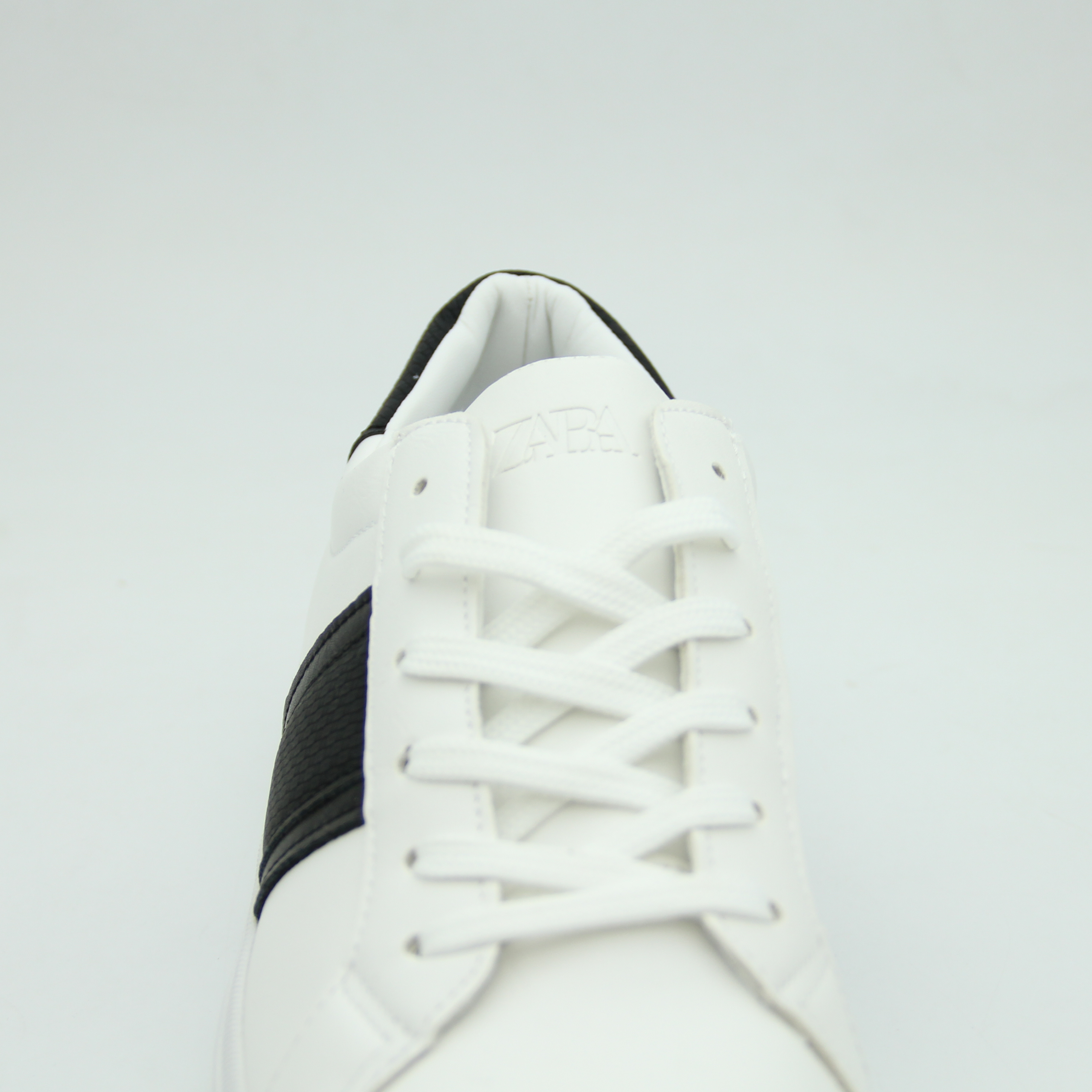 Men Flat Zara (White*Black Stripe)