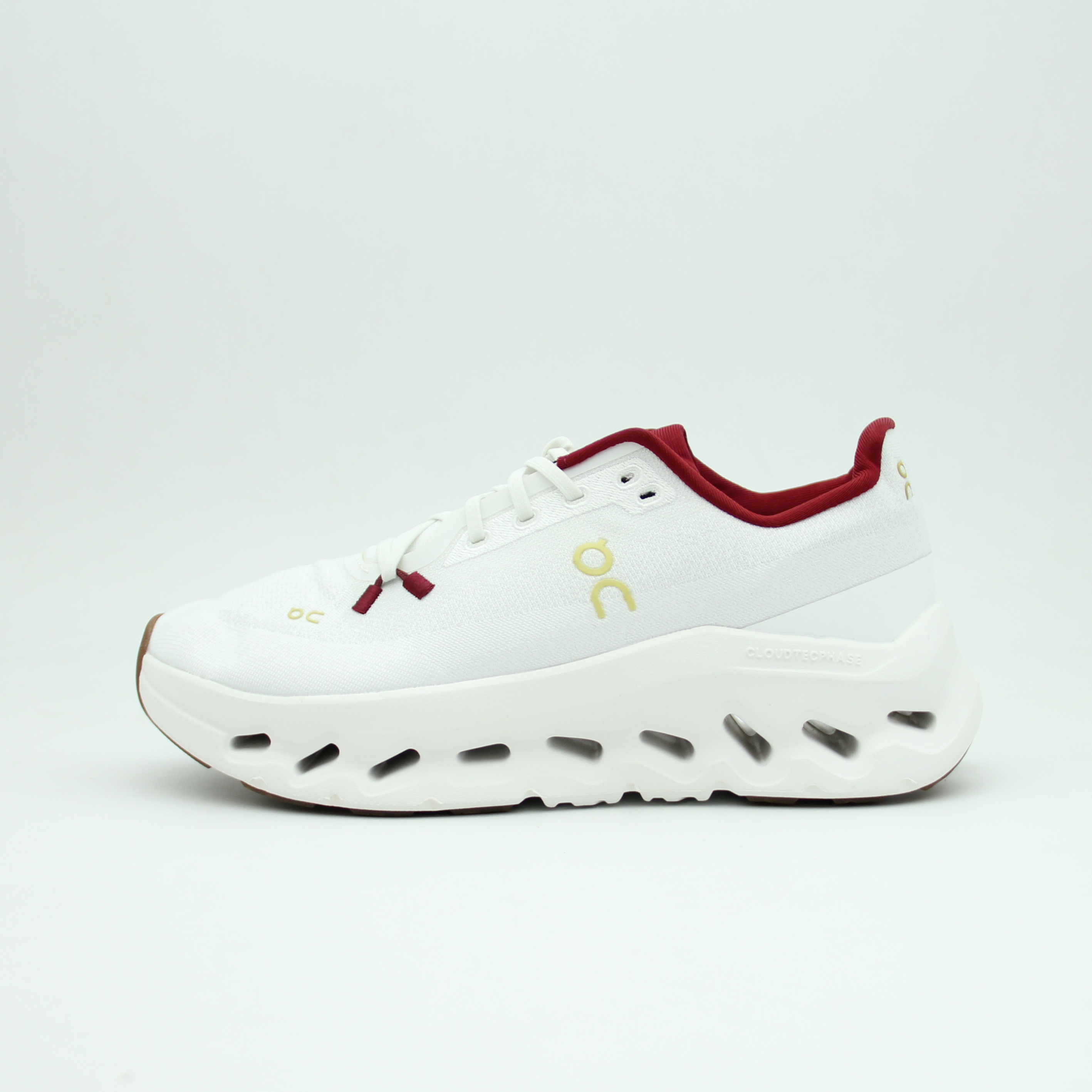 Sneakers X On Cloudtilt 2.0 running (Red Gold)