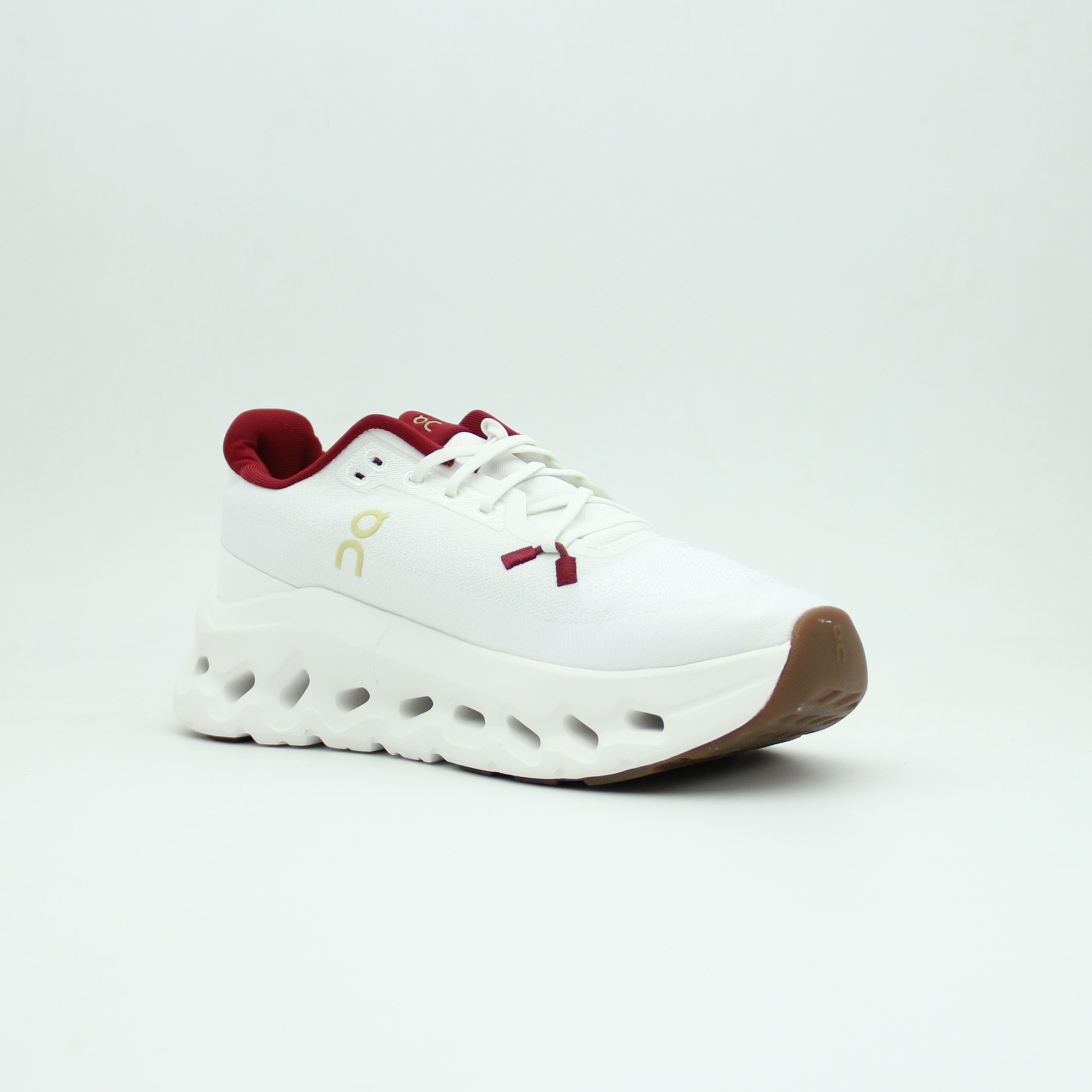 Sneakers X On Cloudtilt 2.0 running (Red Gold)