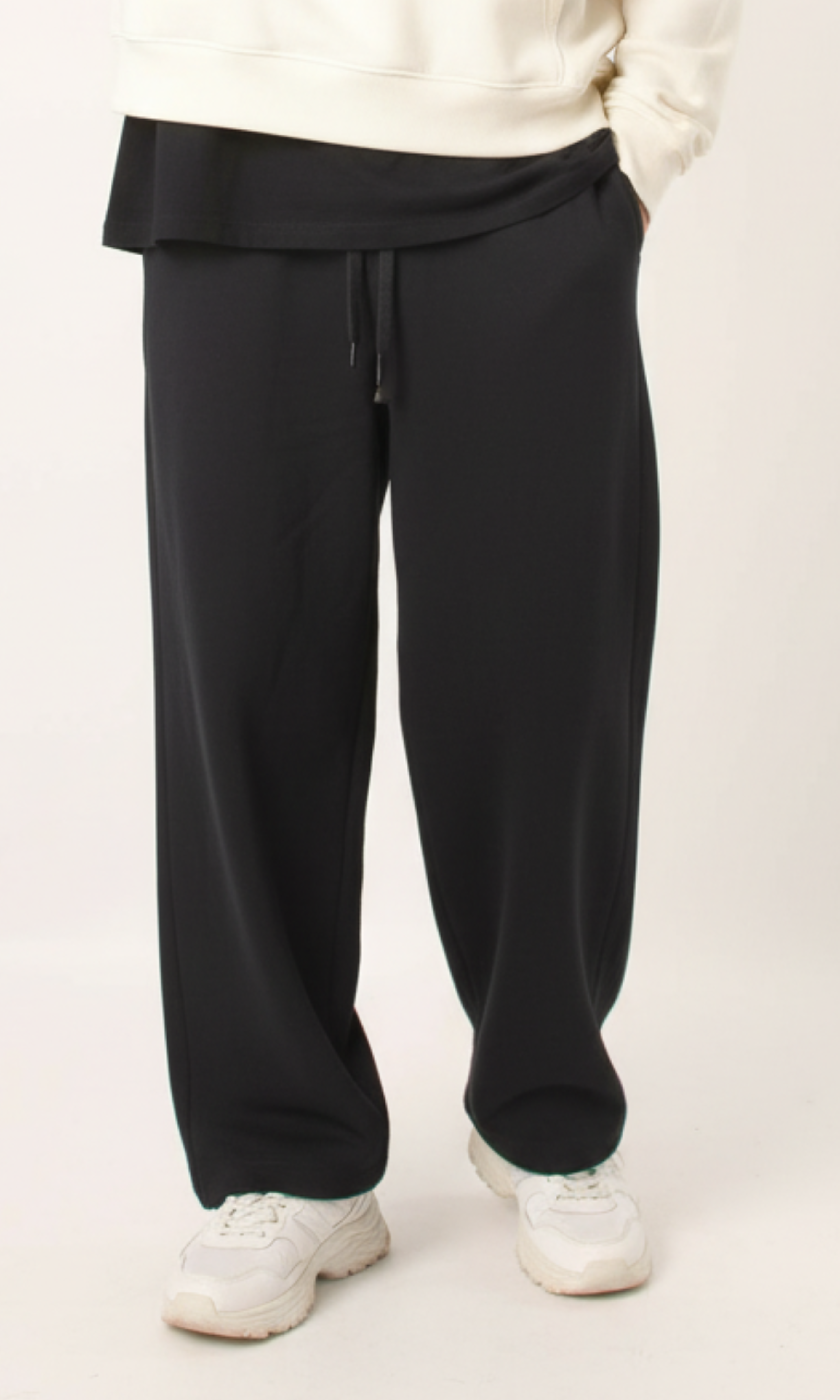 Men Wide Leg Padded Sweatpants - AE (Black)