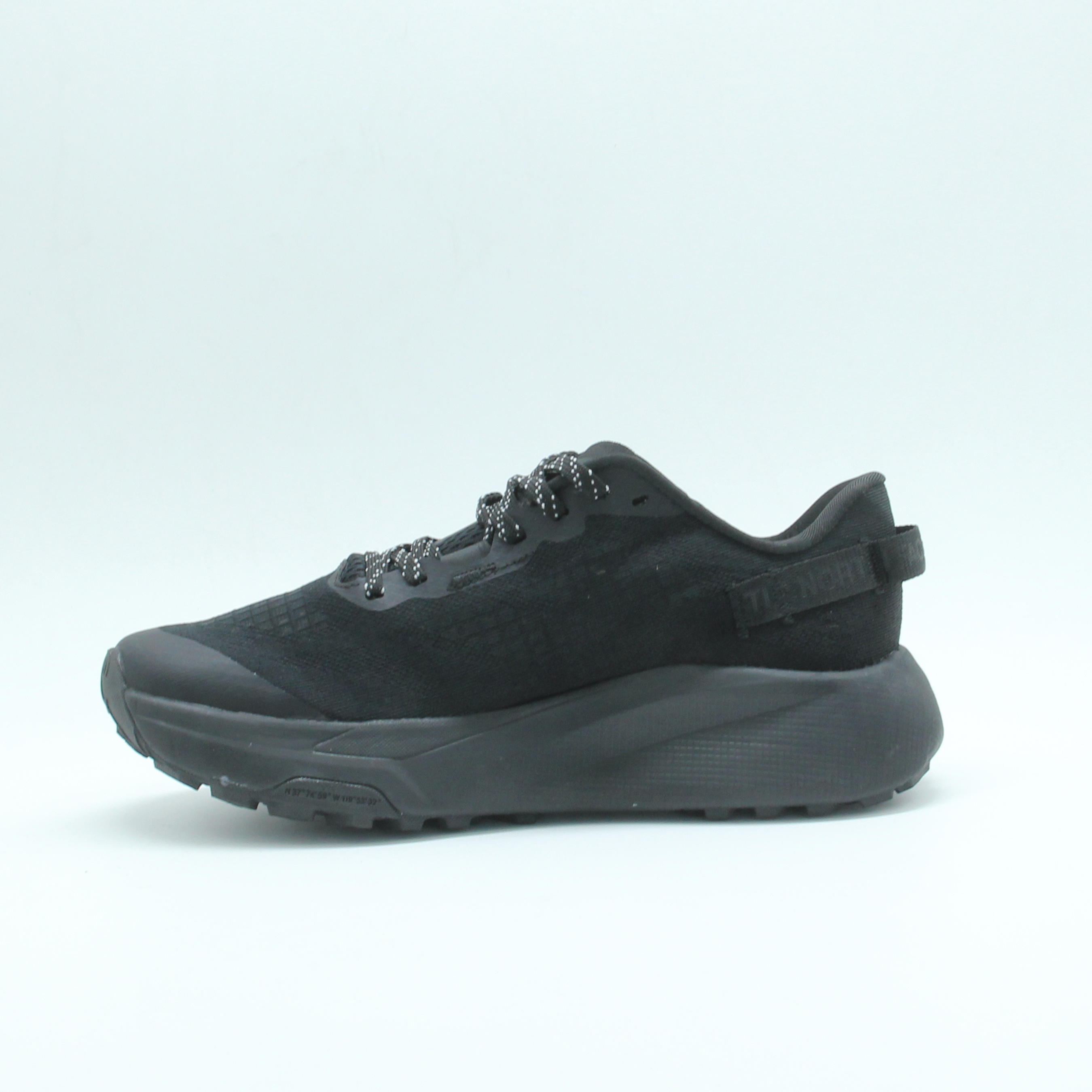 Men North Face Altamesa 300 trail (Black)