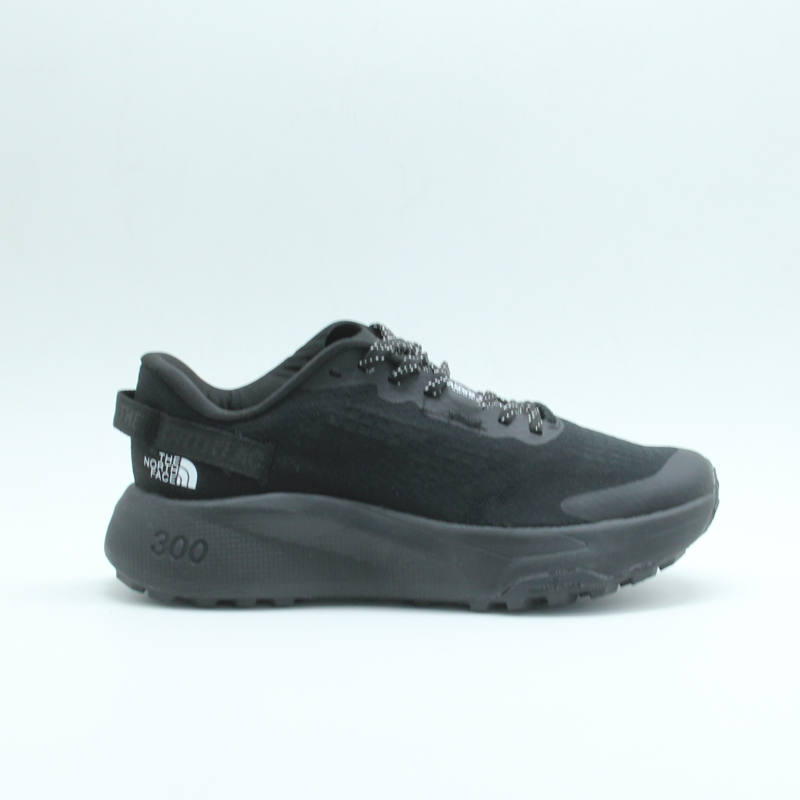 Men North Face Altamesa 300 trail (Black)