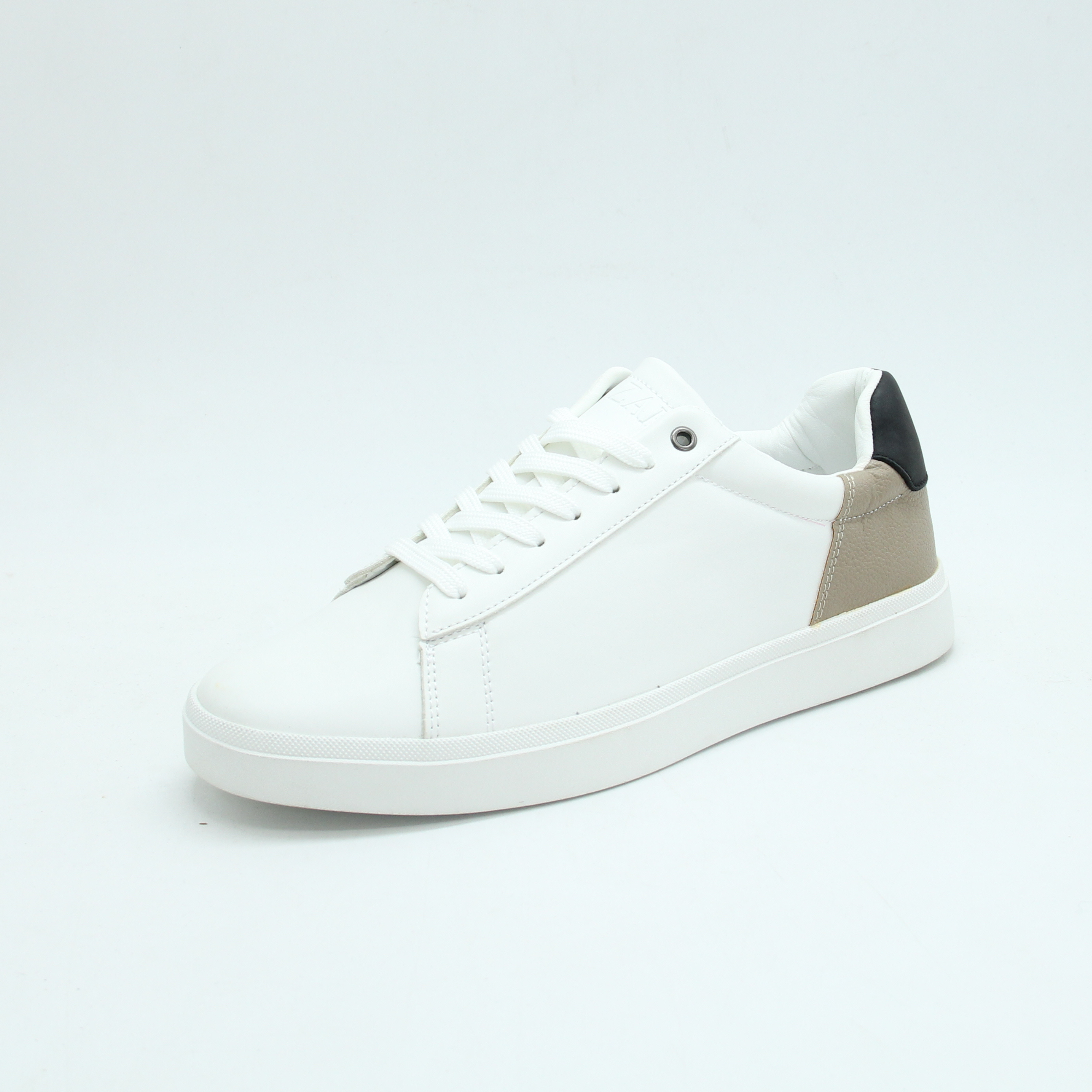 Men Flat Zara (White*Beige*Black Back)