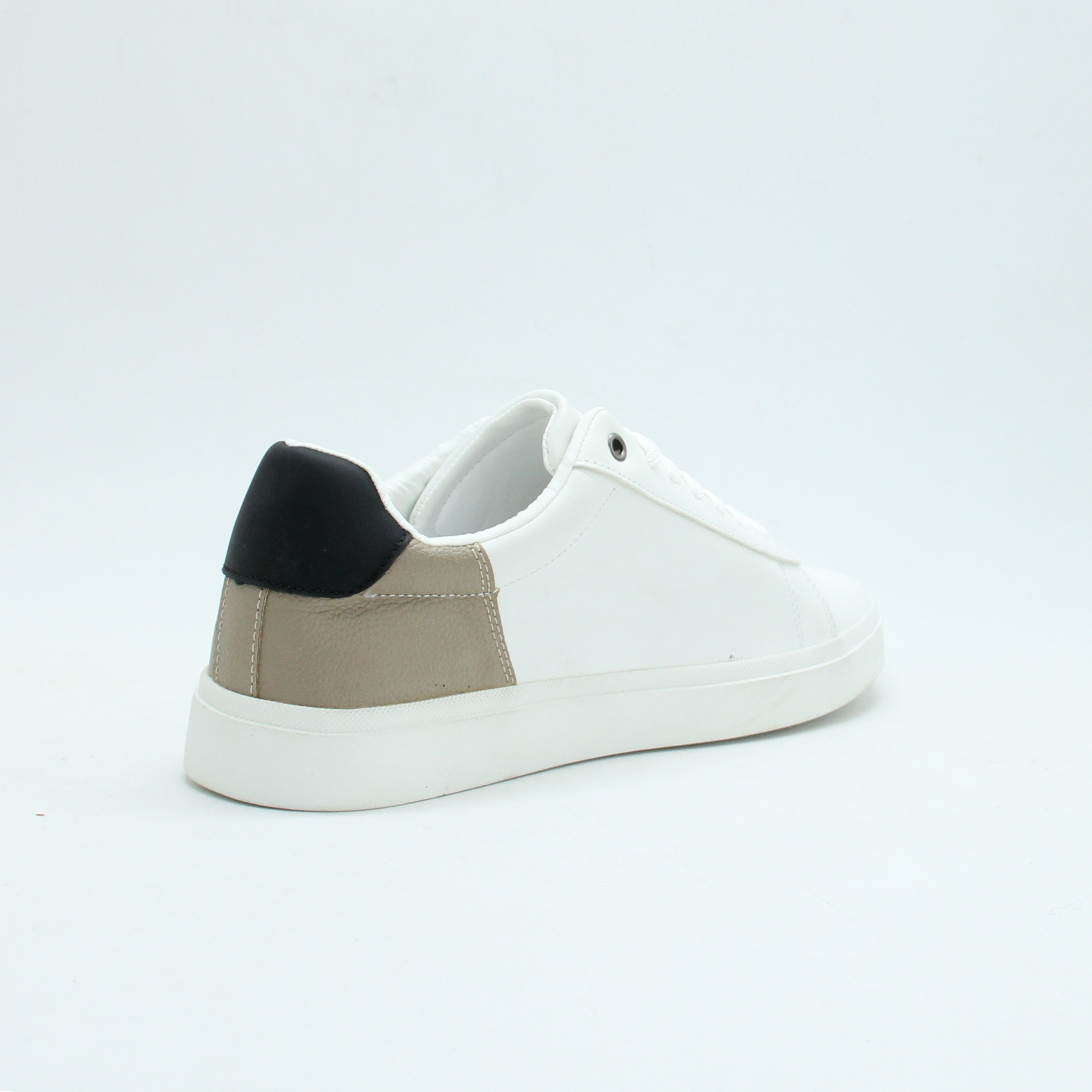 Men Flat Zara (White*Beige*Black Back)