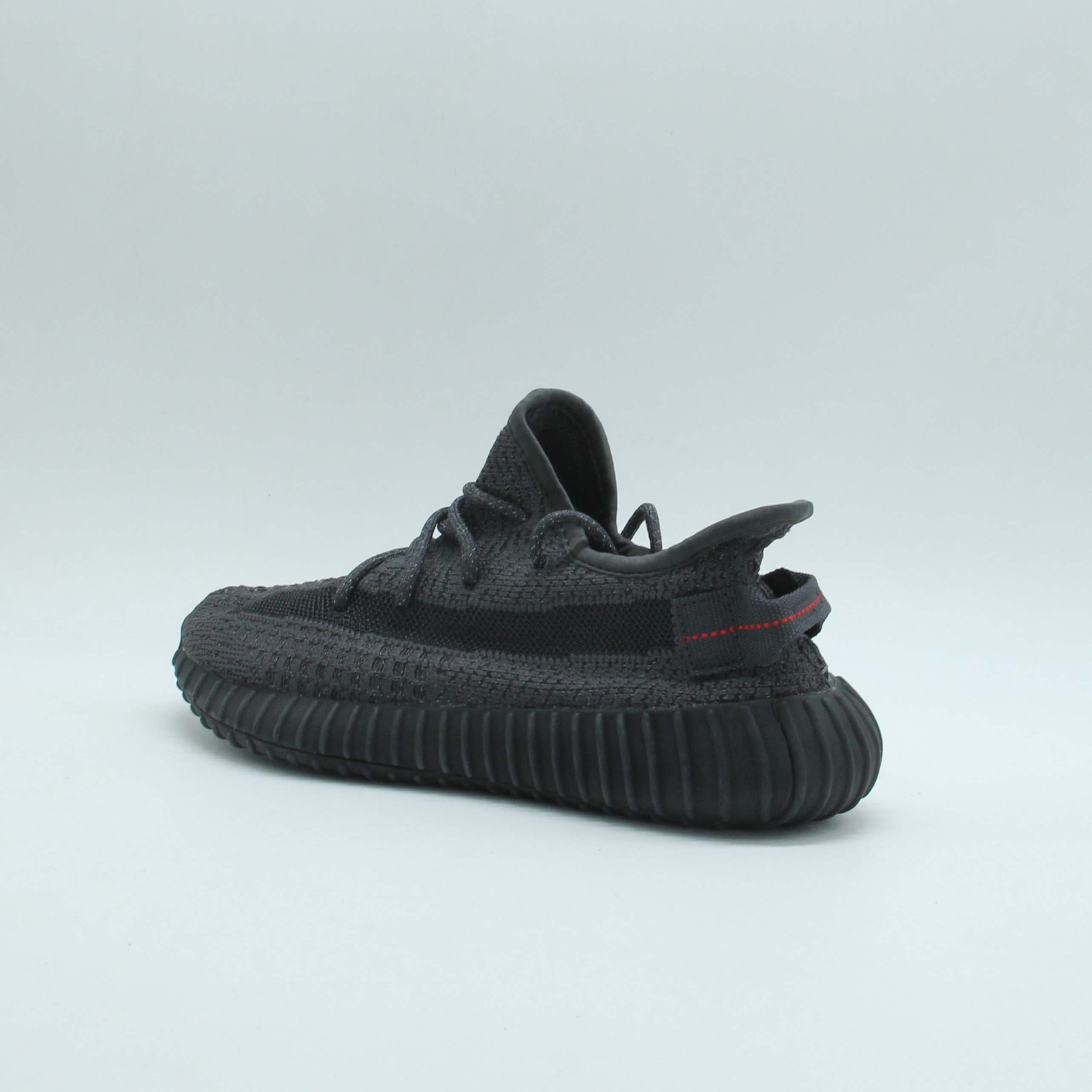 Women Yeezy Boost 350 V2 (Black)