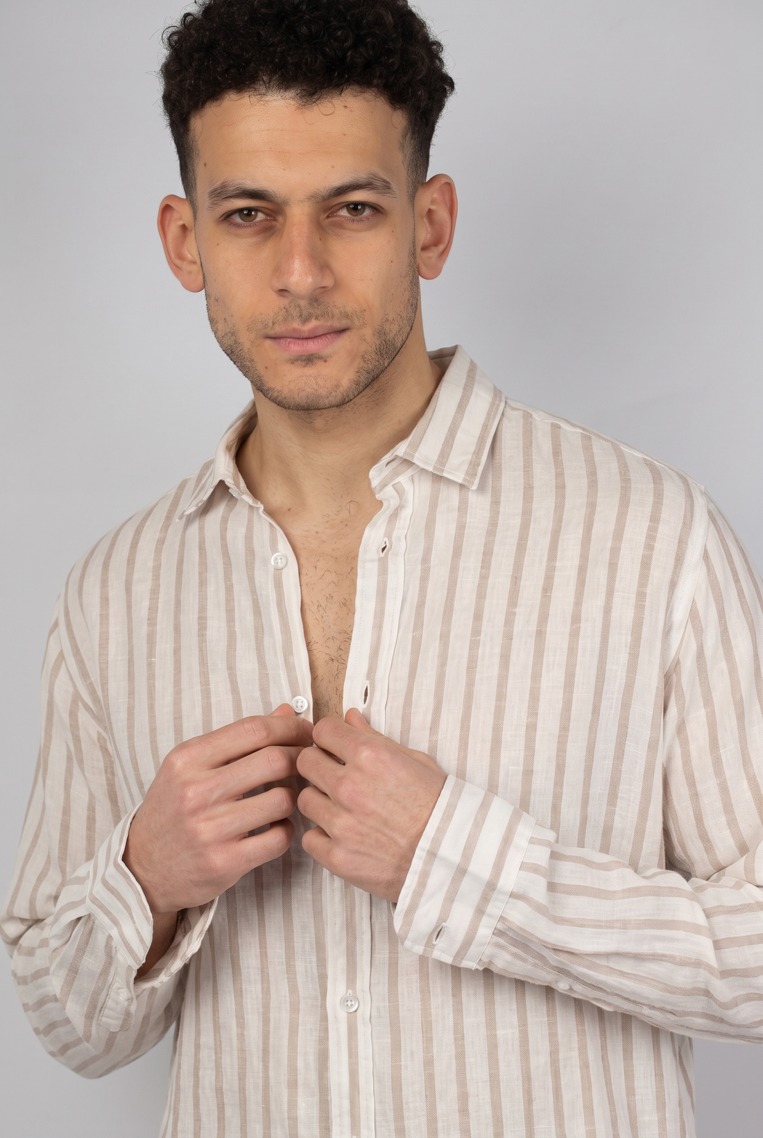 Men Full Buttons Linen Shirt (Wide Striped)
