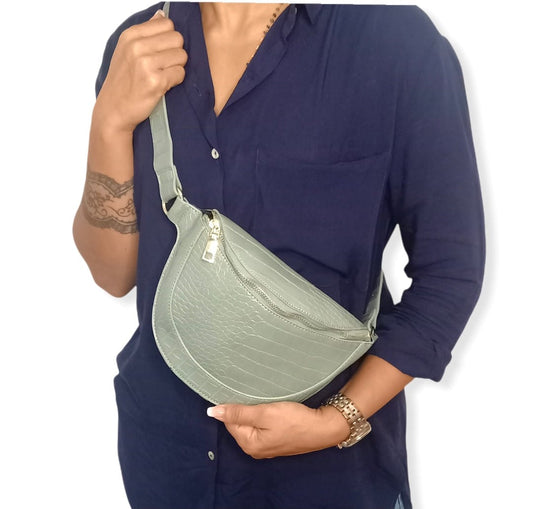 ElOutlet Bags Green leather waist bag