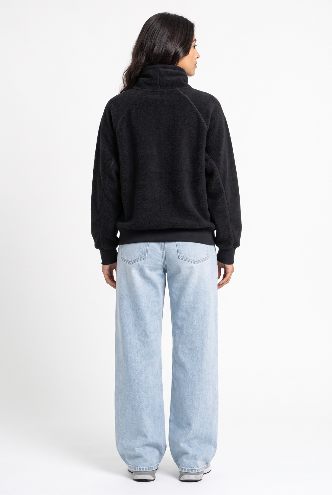 Willow Plush Fleece Pullover - Black