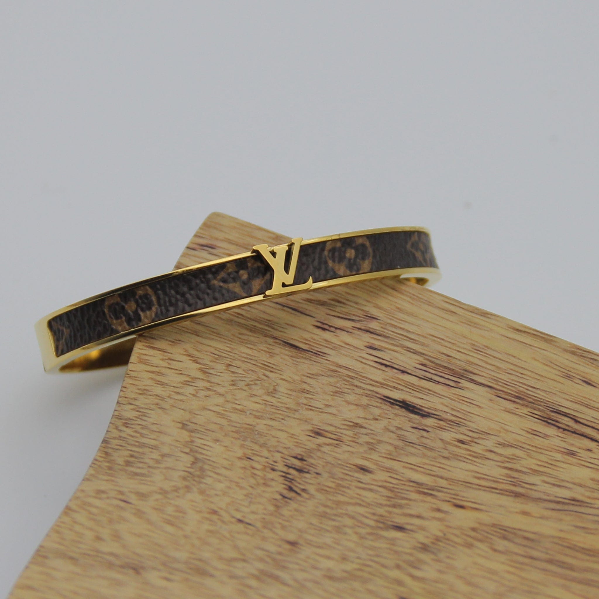 Outlet W&B Female Bracelets Tiny Lovely Black & Gold Bracelet