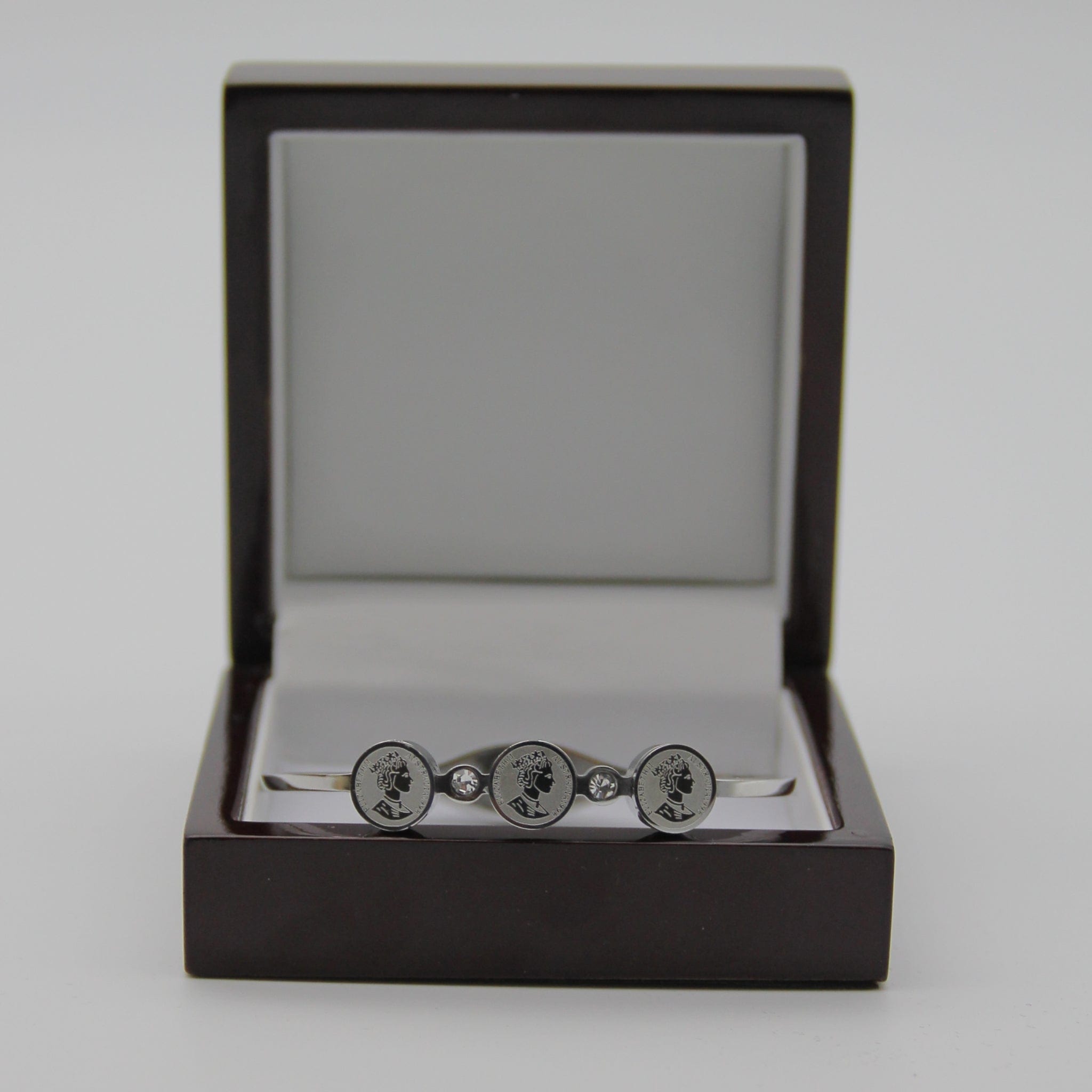 Outlet W&B Female Bracelets White King Signature Bracelet