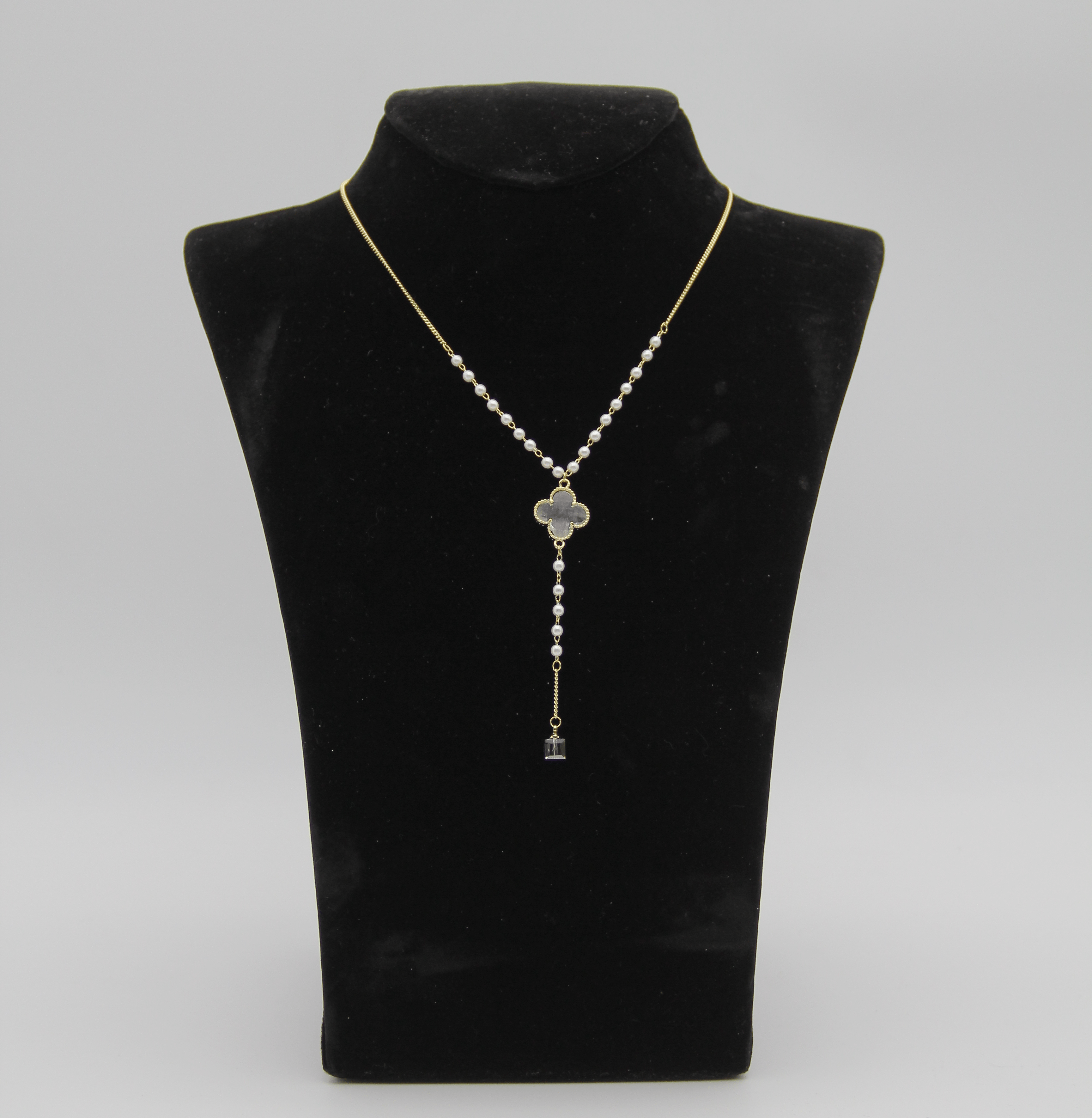 Outlet W&B Female Necklaces Cross Flower - Long Pendant - Necklace