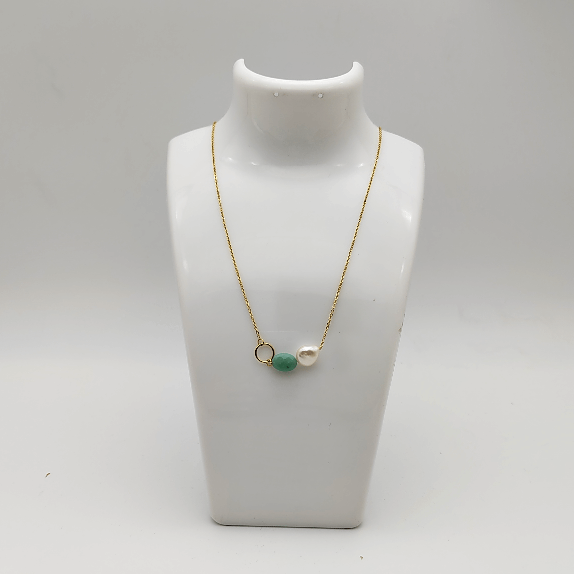Outlet W&B Female Necklaces Green & White Stones Stainless Steel Necklace