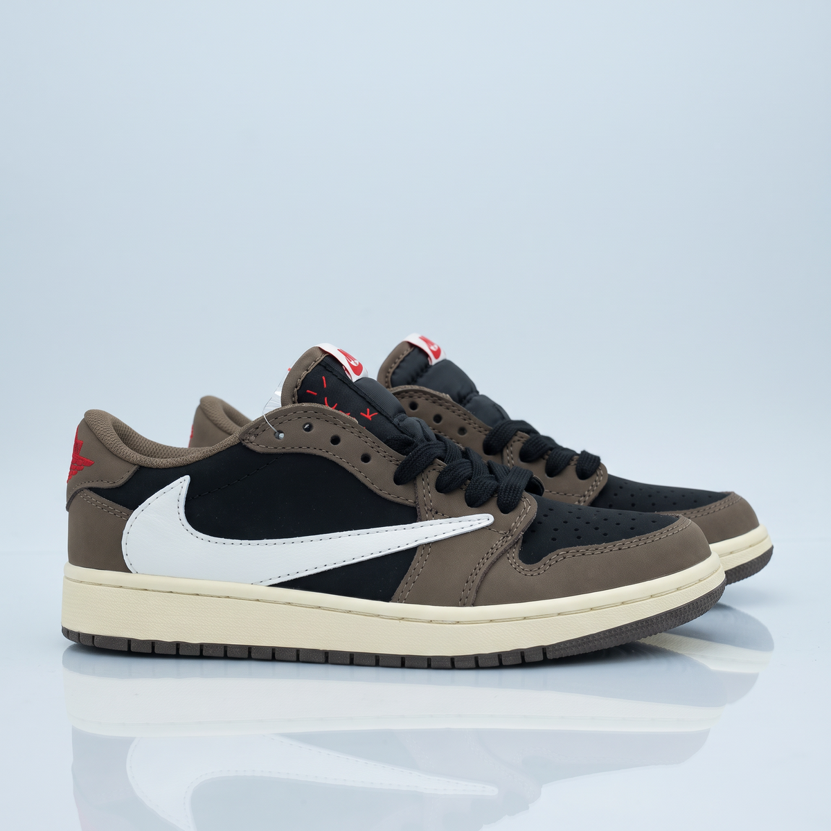Women Jordan 1 flat Travis Scott (Mocha)