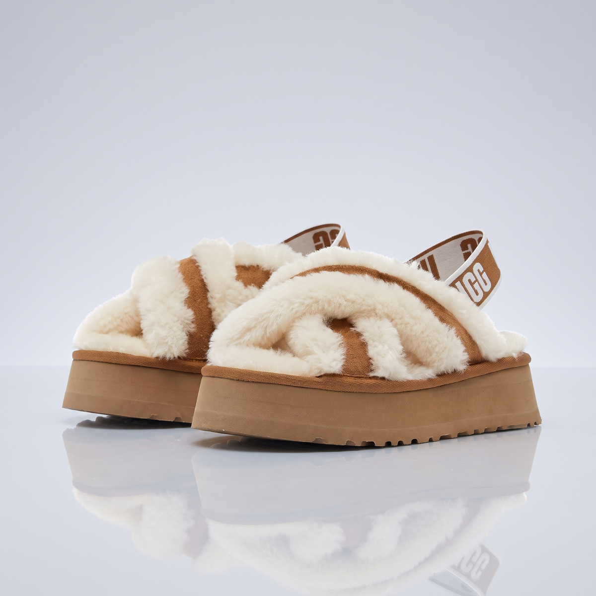 UGG DISCO CROSS SLIDE CHESTNUT