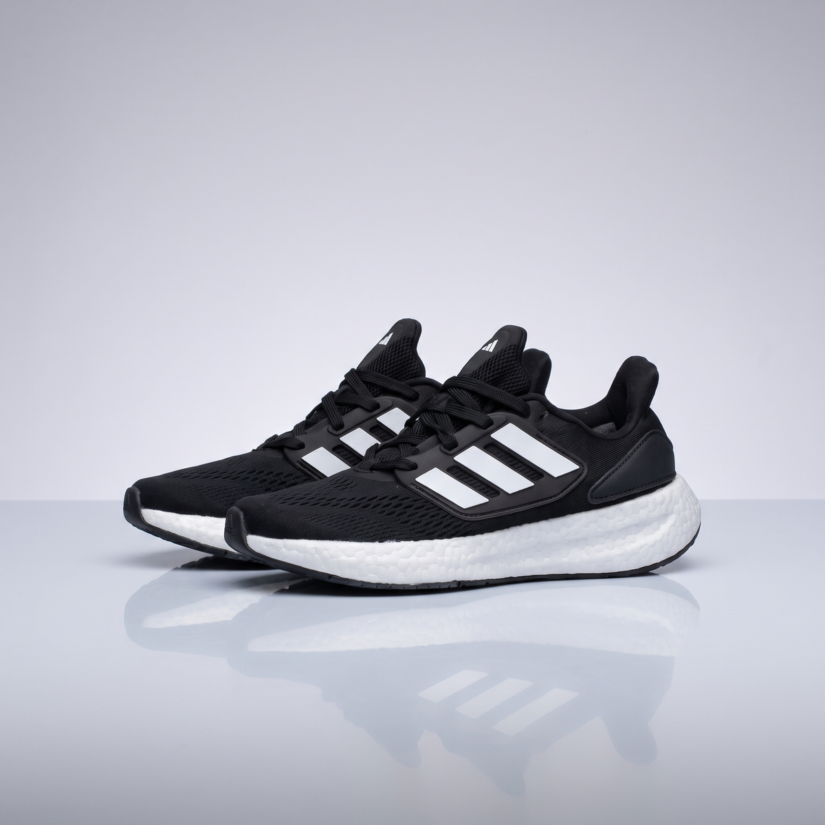 Women Pureboost 22 (Black and White)