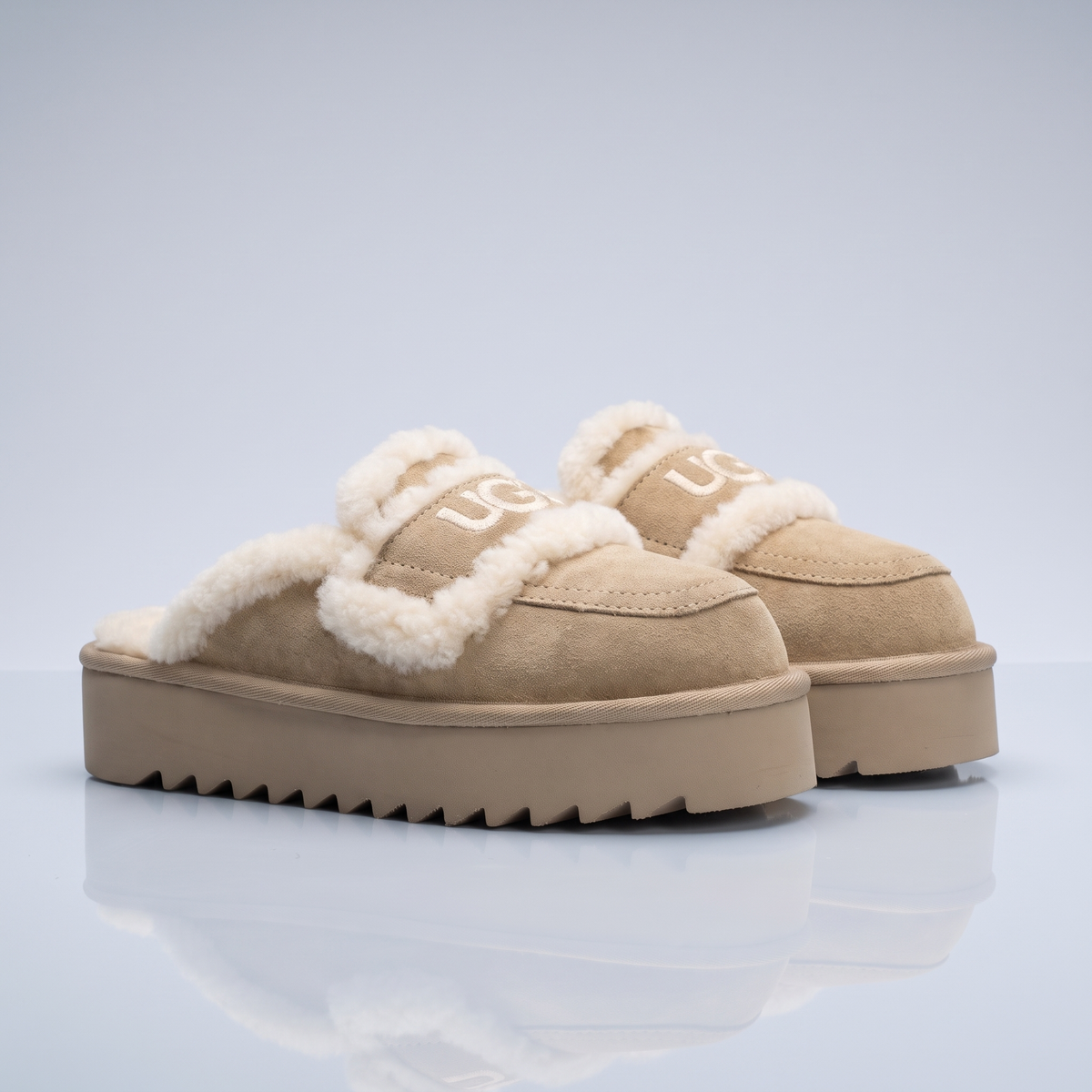 Erin Platform Scuff Shearling Slipper (Sand)