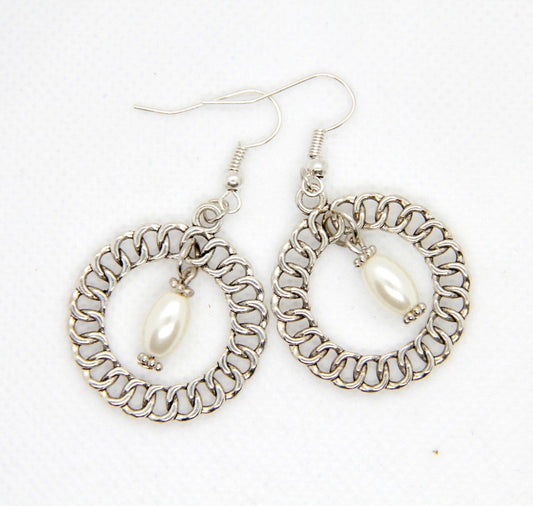 Spoofs Earrings Circle With Pearl Earring